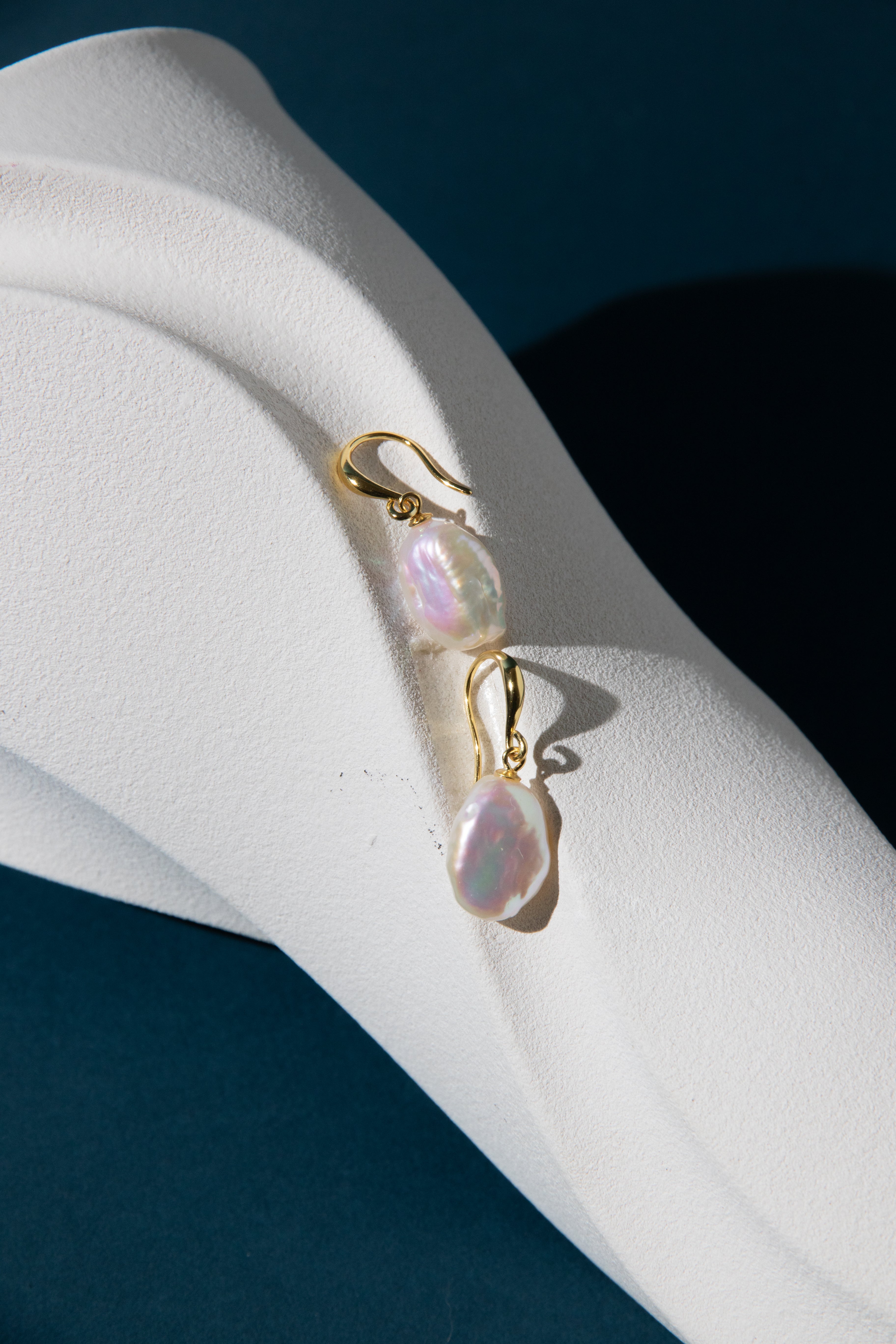 Gold plated silver seedless white pearl earring