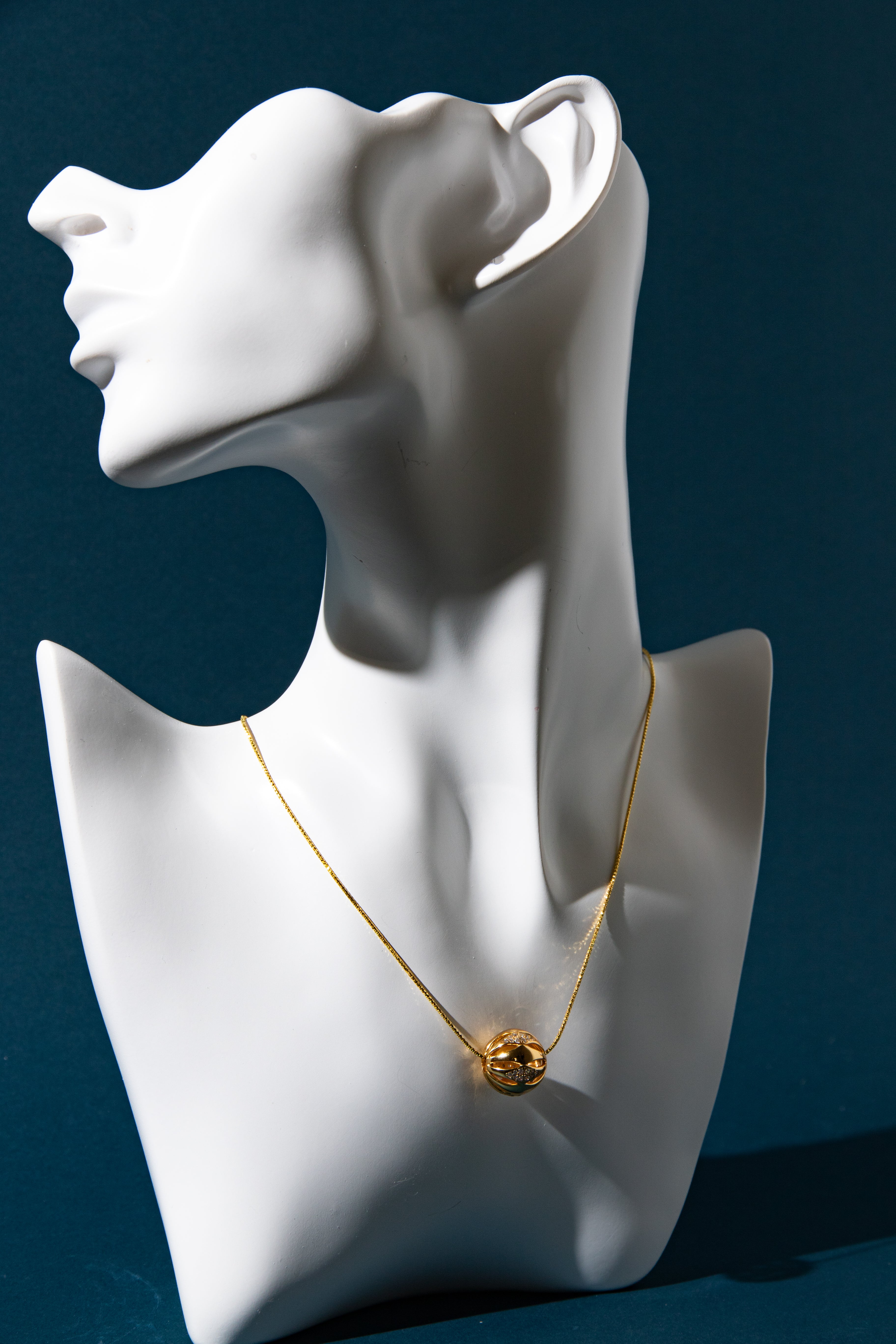 fine silver wonderland sparkling ball necklace