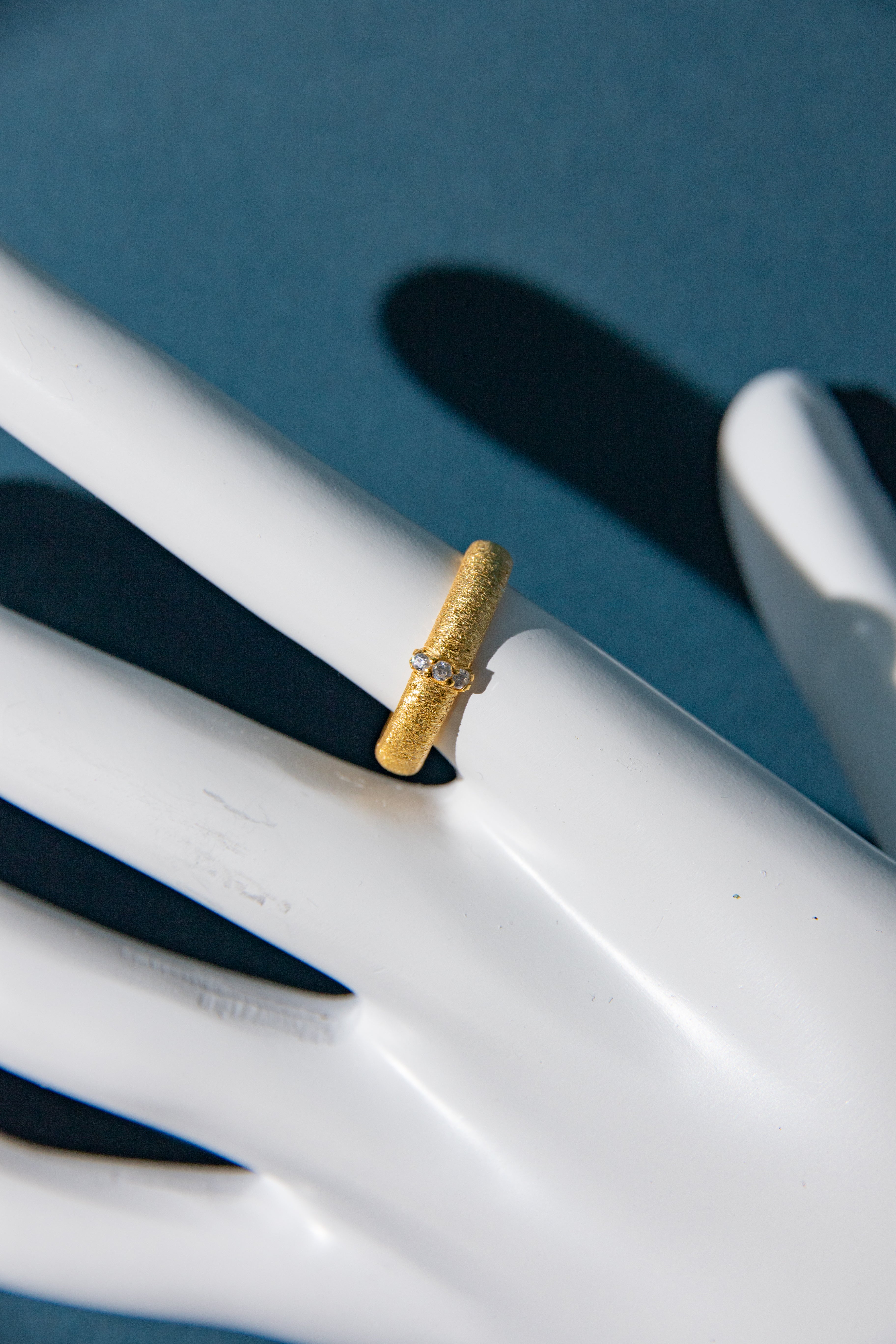 daily silence in sparkles.