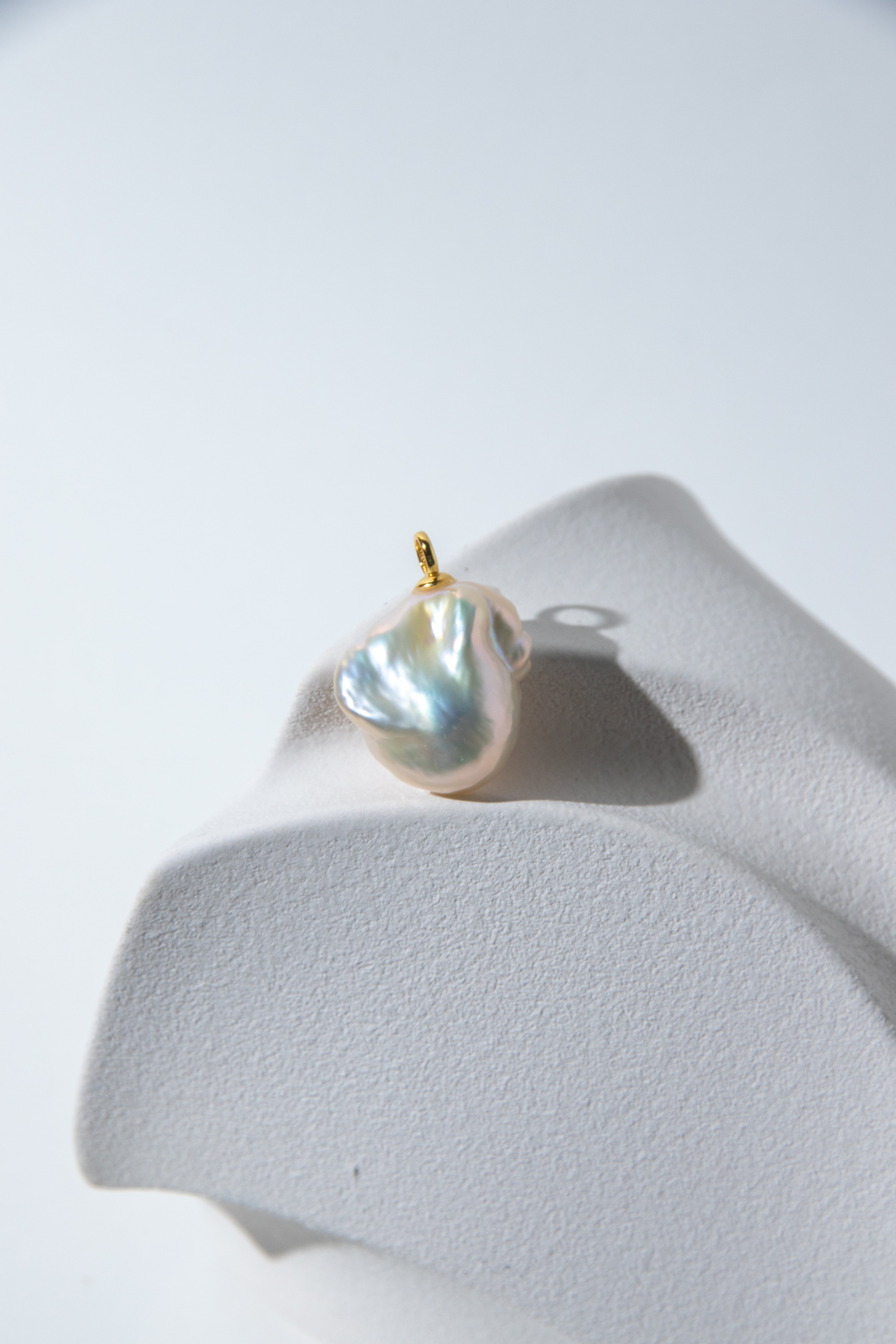 natural white flawless baroque pearl pendant