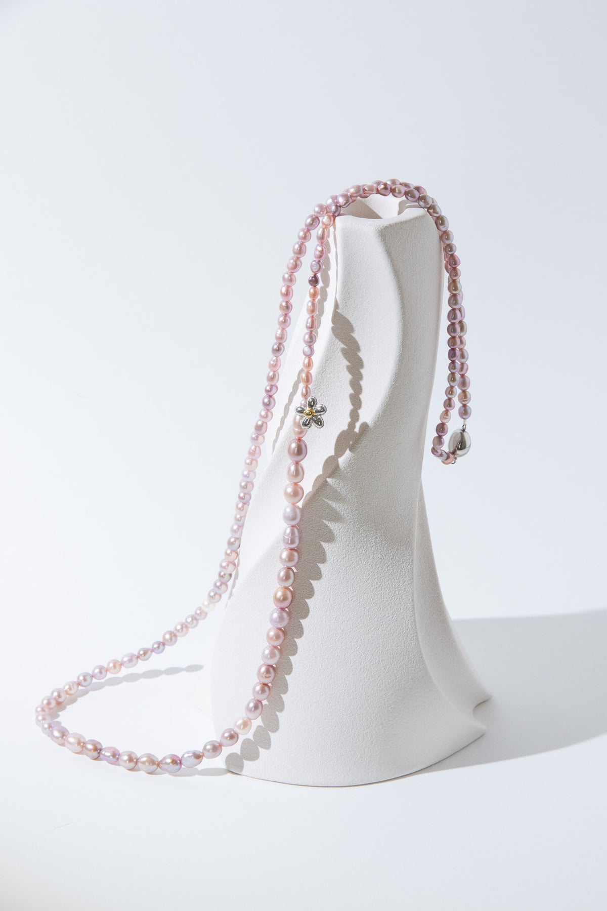 Natural lavender color freshwater pearl gradient sized necklace - 100cm long