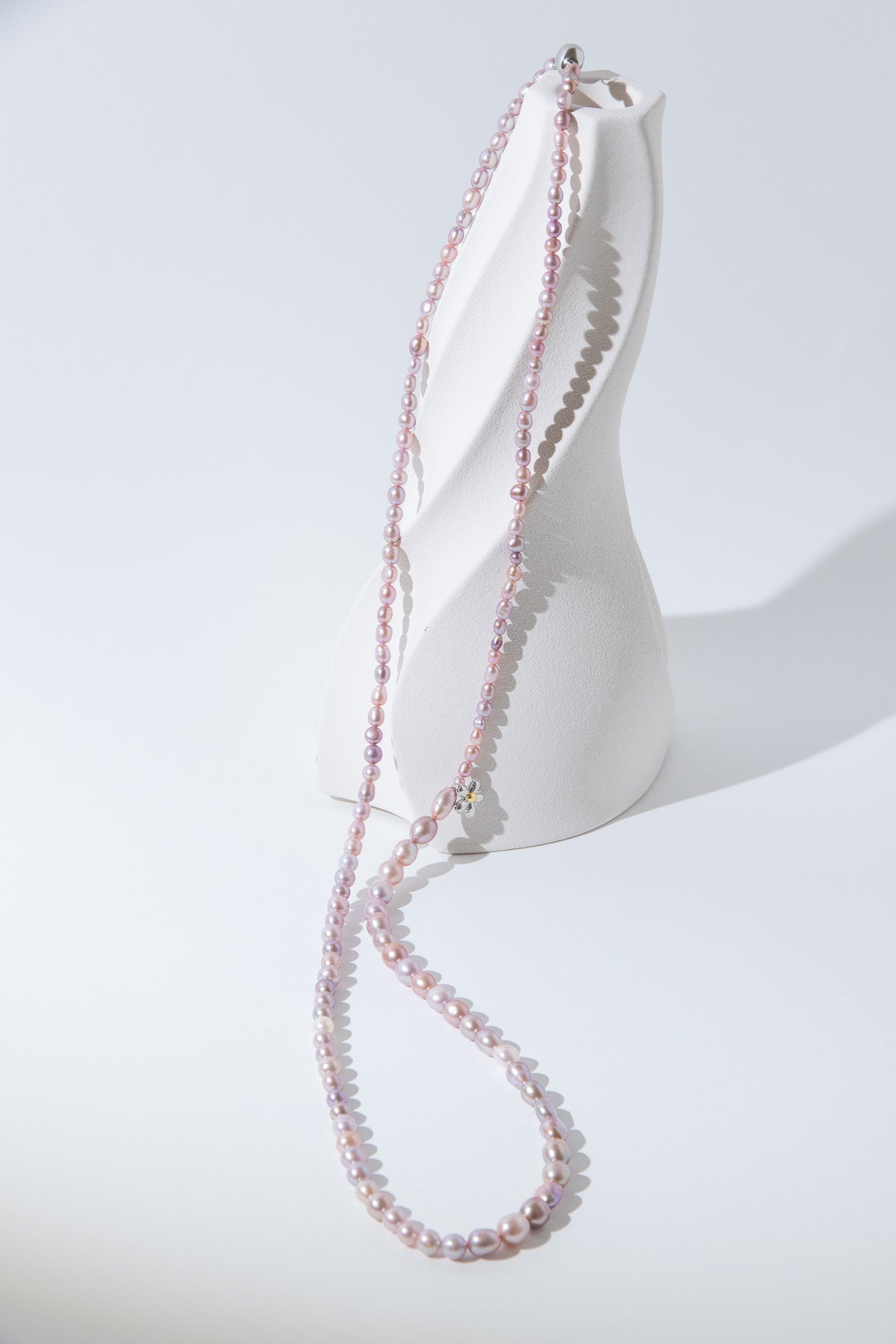Natural lavender color freshwater pearl gradient sized necklace - 100cm long
