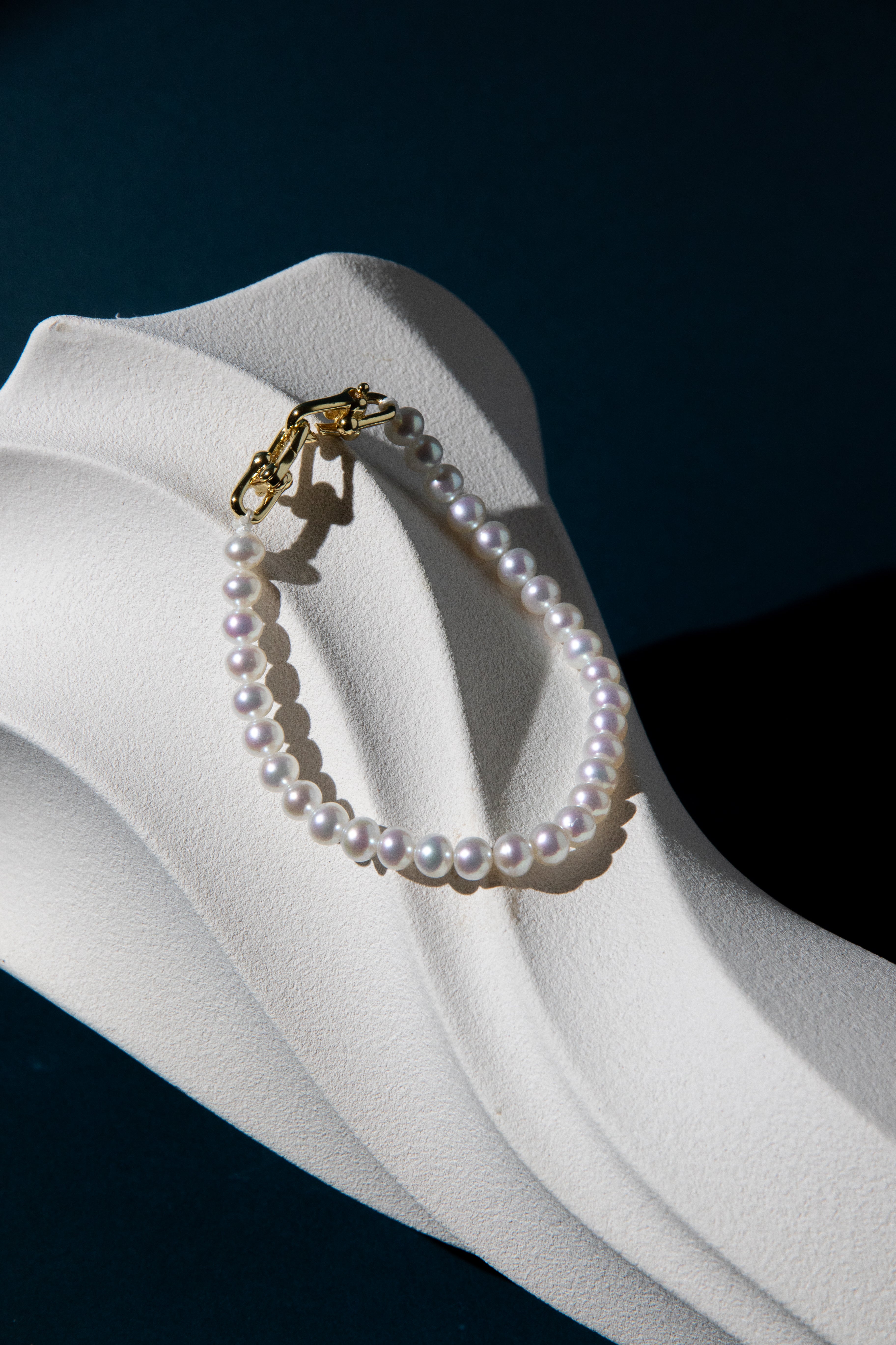 Excellent level standard super shiny white flat round pearl bracelets
