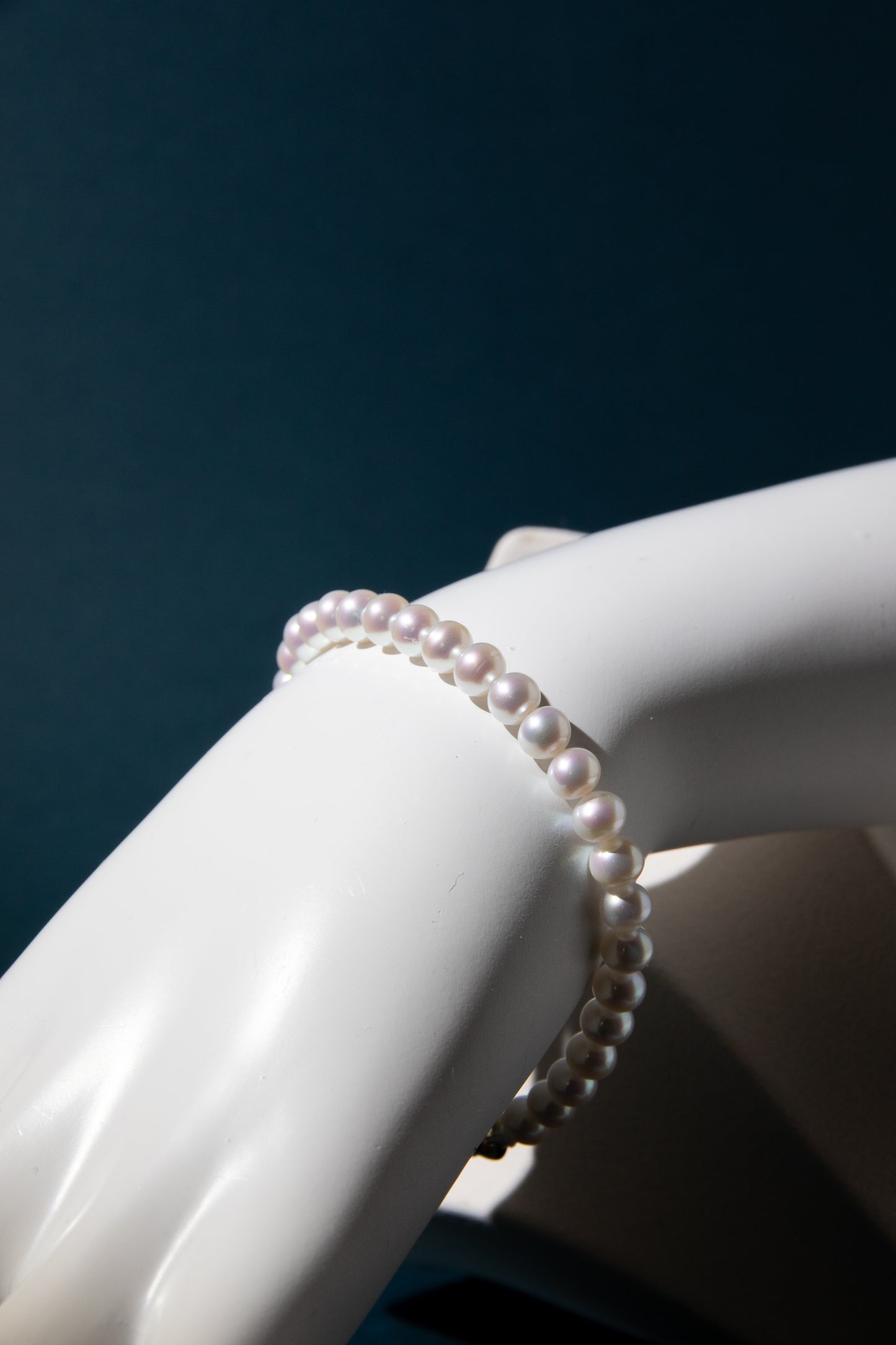 Excellent level standard super shiny white flat round pearl bracelets