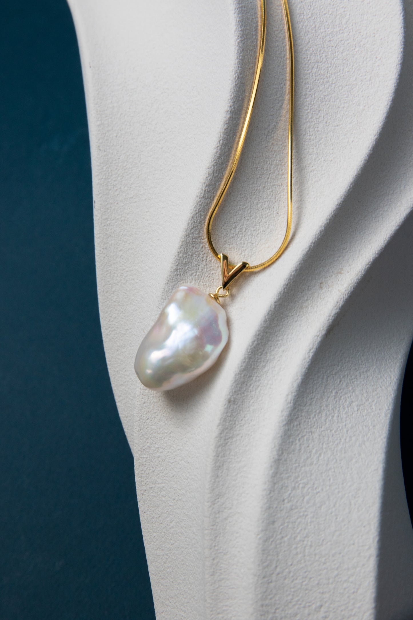 Top excellent level shiny standard white medium sized baroque pearl necklace-Nr.4