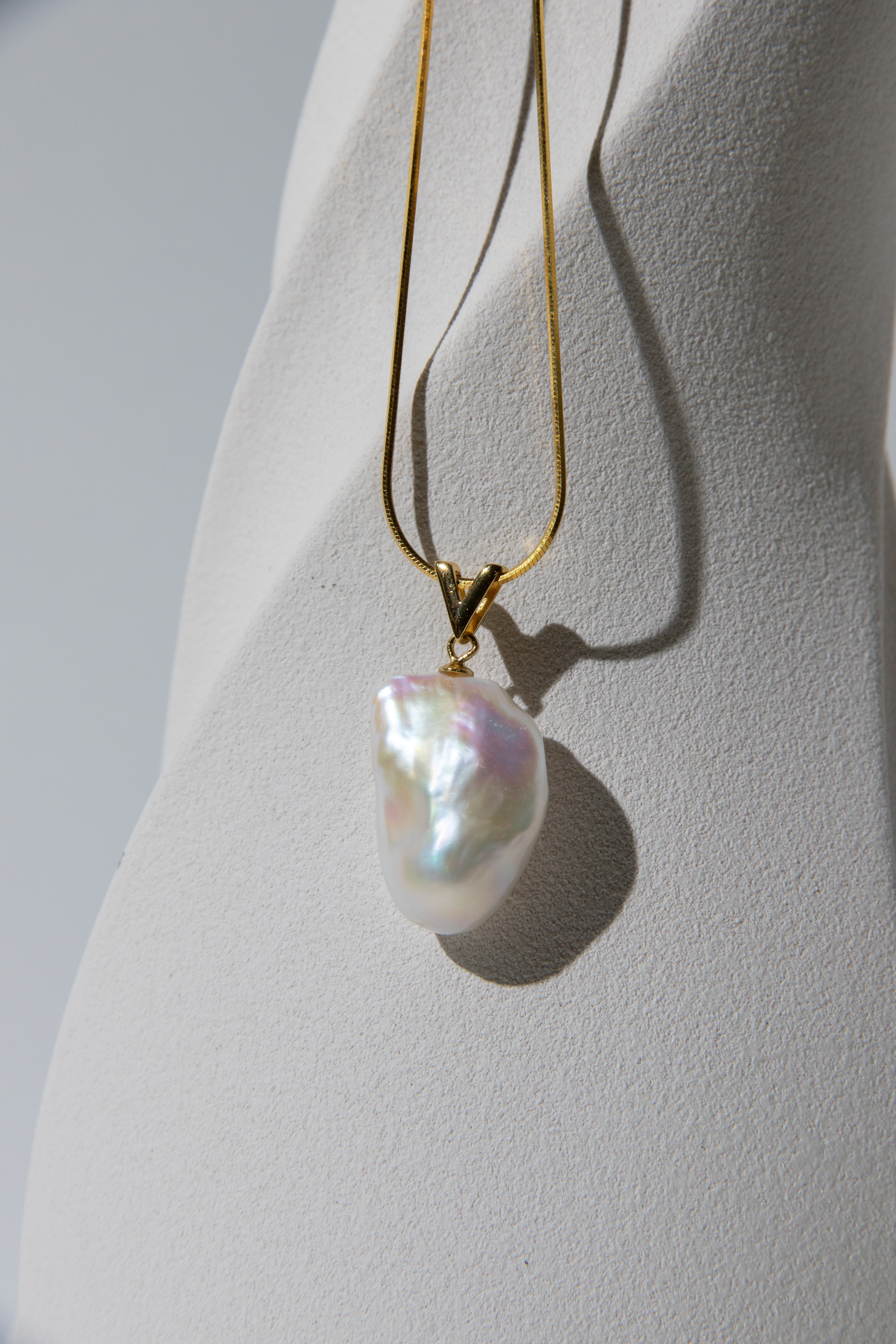 Top excellent level shiny standard white medium sized baroque pearl necklace-Nr.4
