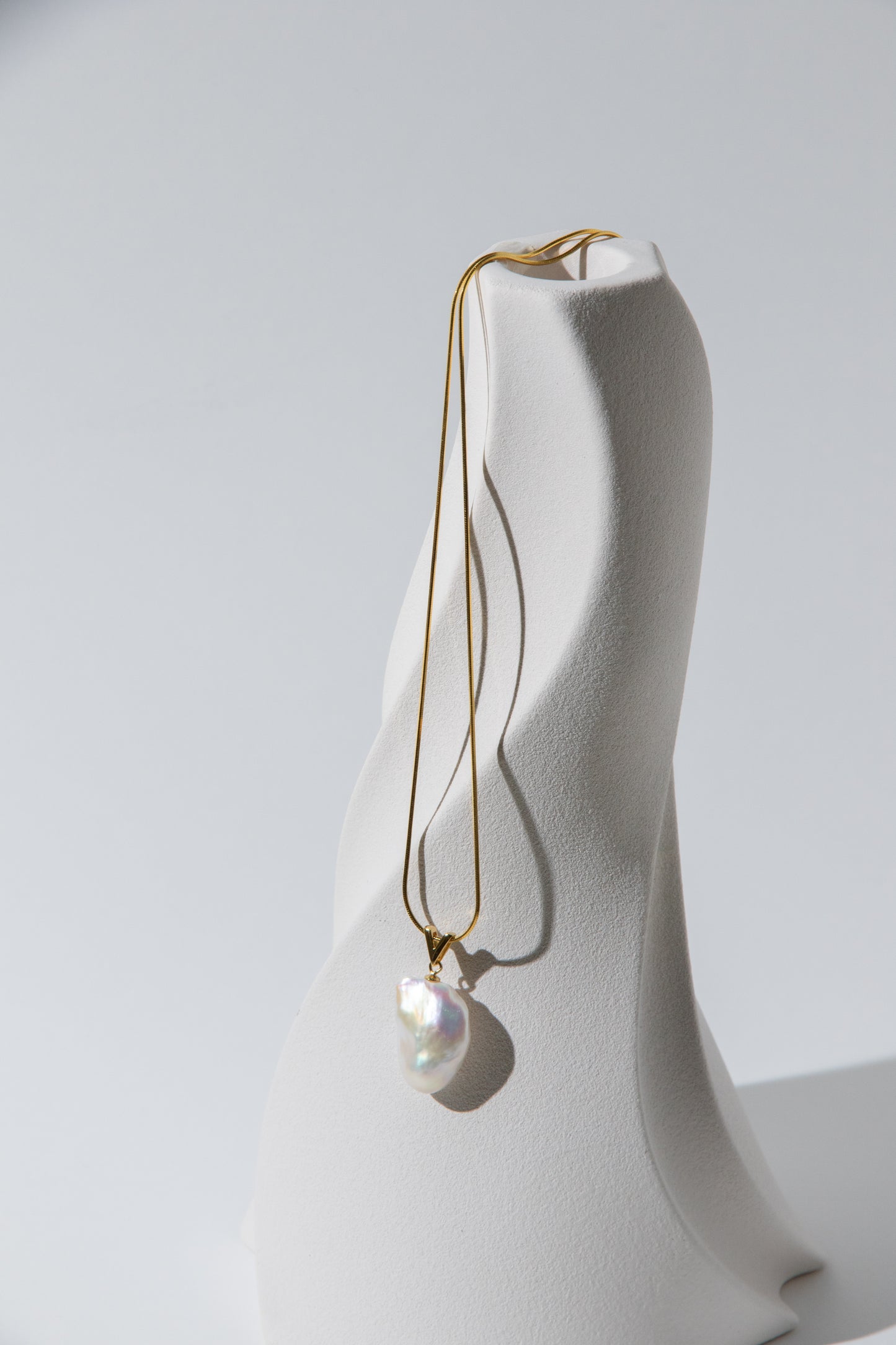 Top excellent level shiny standard white medium sized baroque pearl necklace-Nr.4
