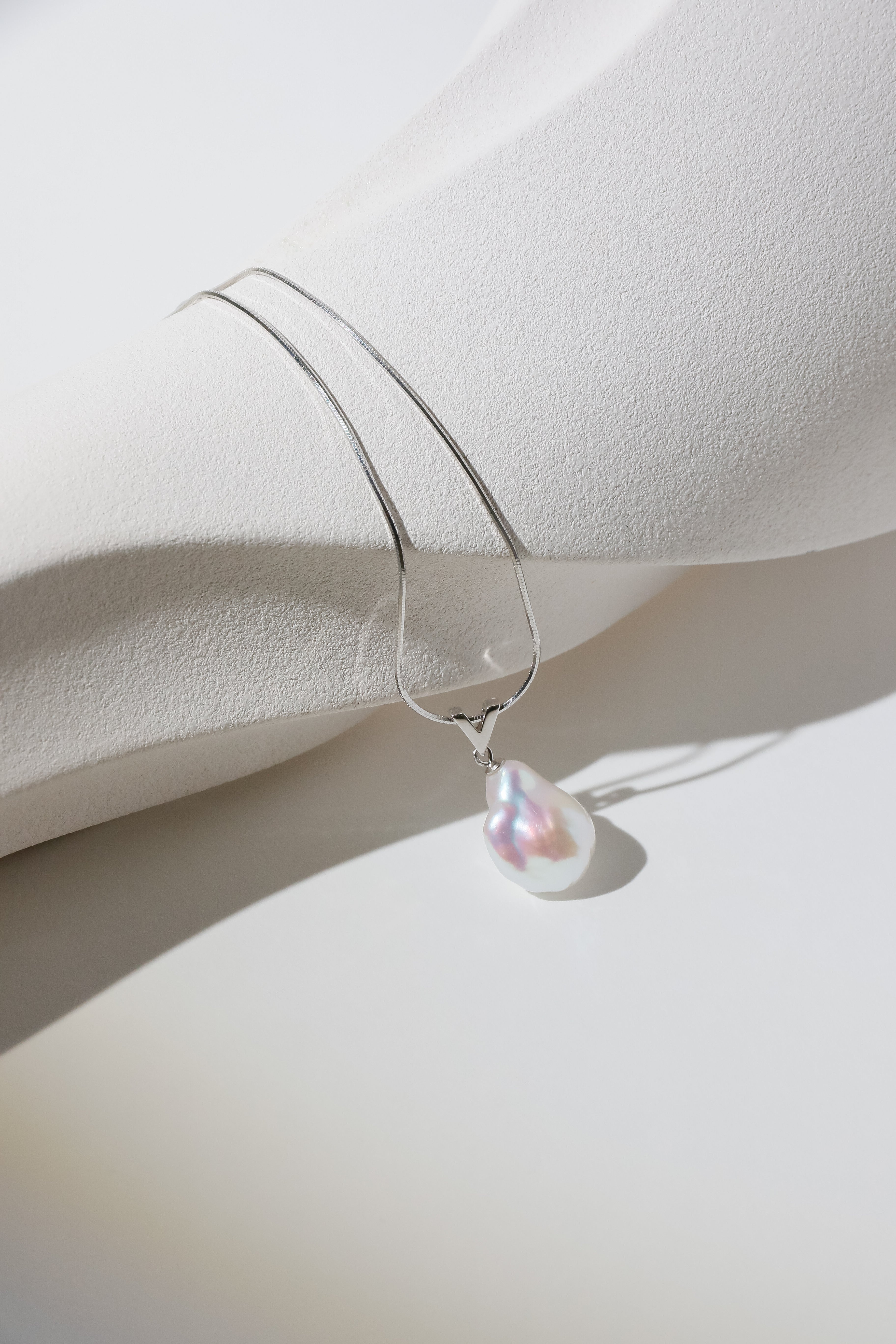 Top excellent level shiny standard white medium sized baroque pearl necklace-Nr.3