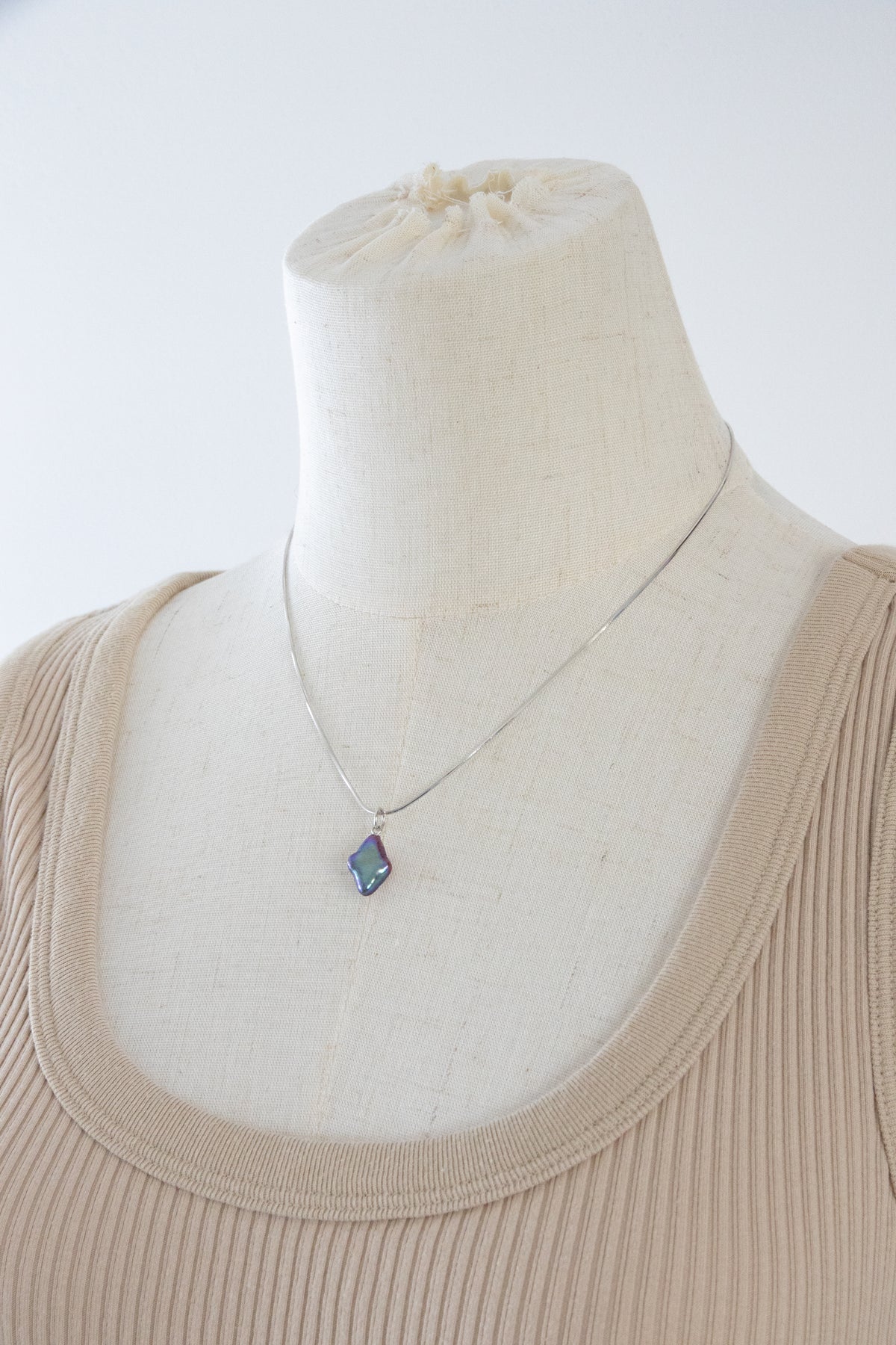 Deep ocean blue-purple colored polar star pendant/whole set