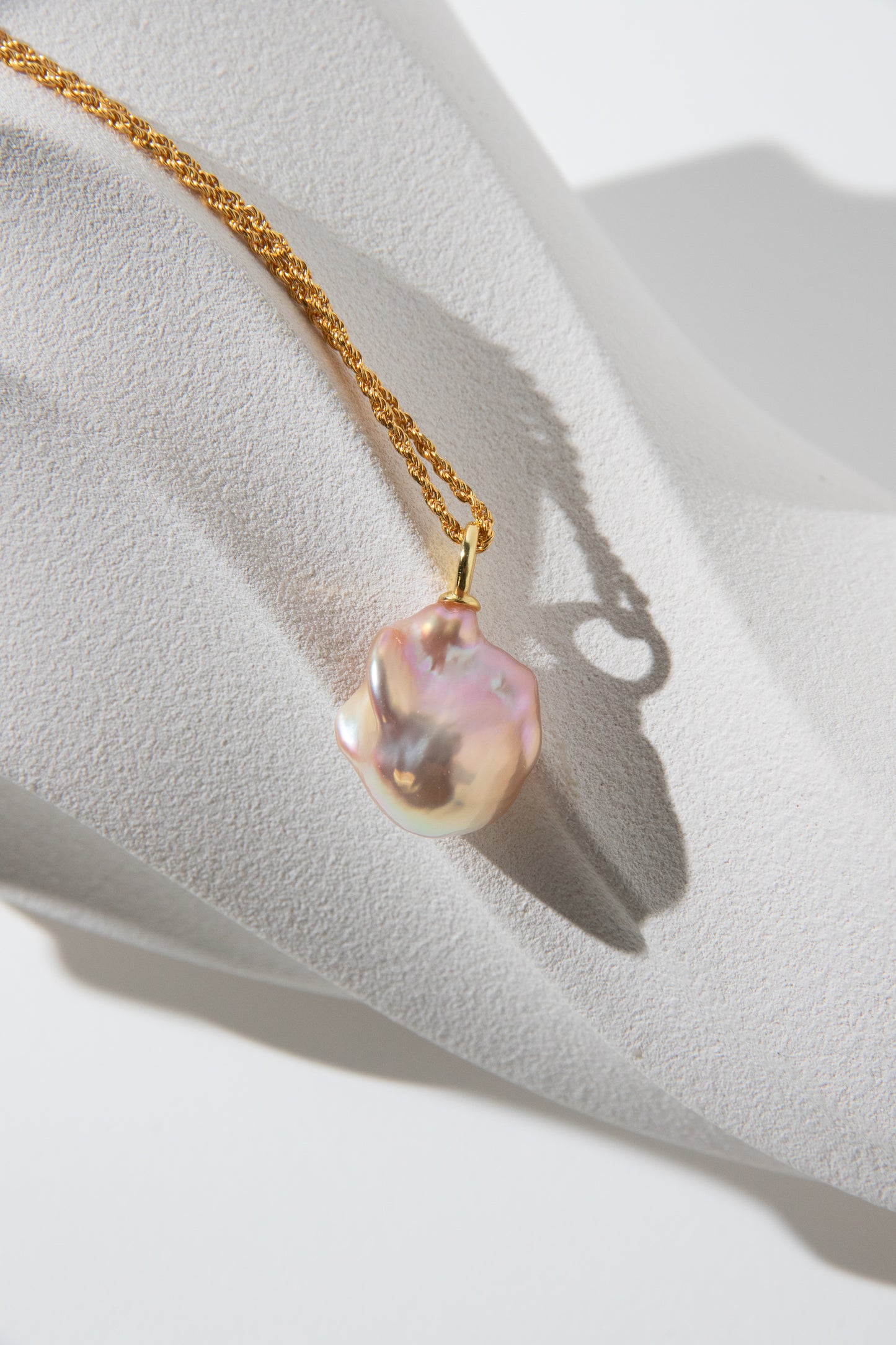 Golden magical peach- flawless unique excellent level baroque pearl necklace set.