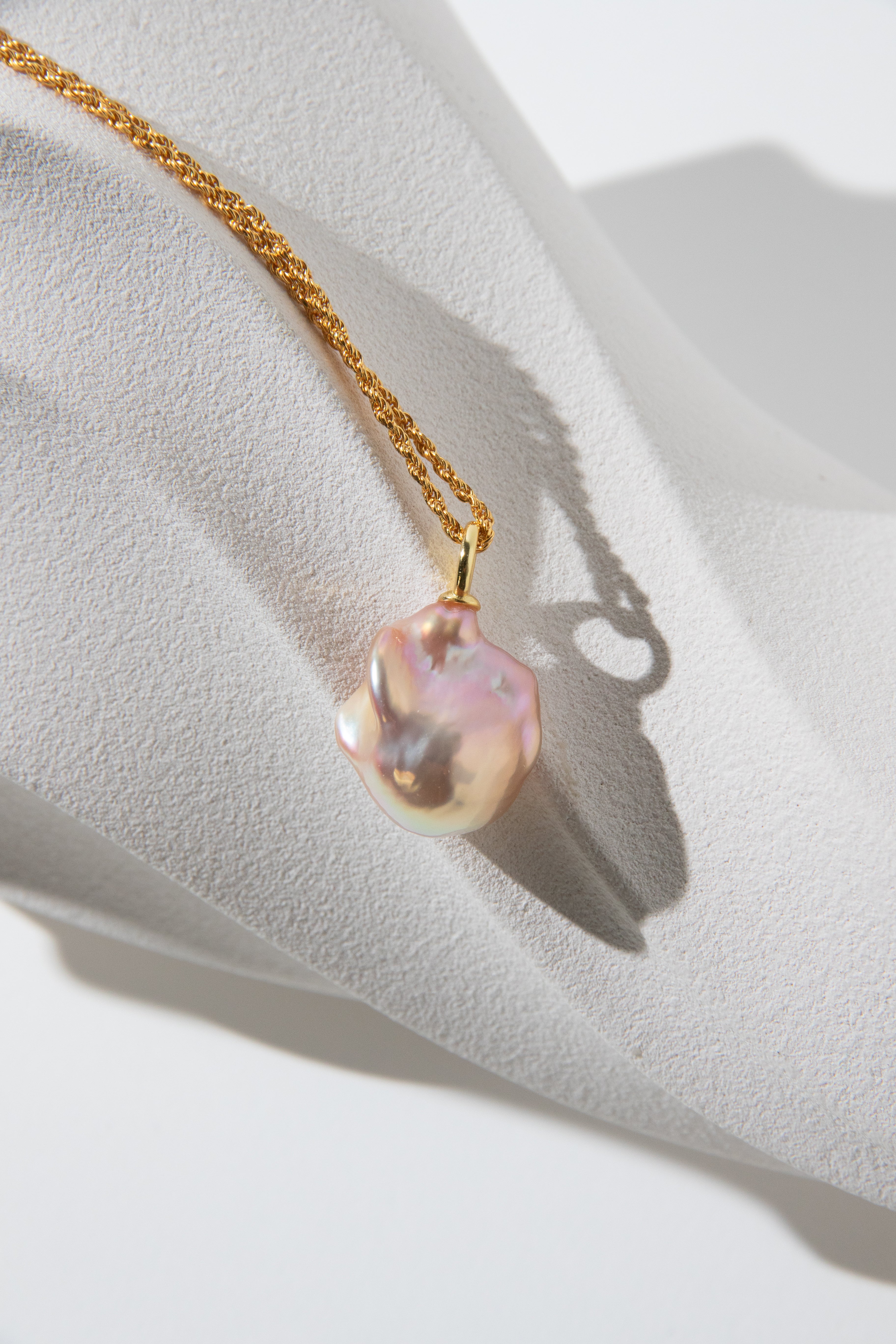 Golden magical peach- flawless unique excellent level baroque pearl necklace set.