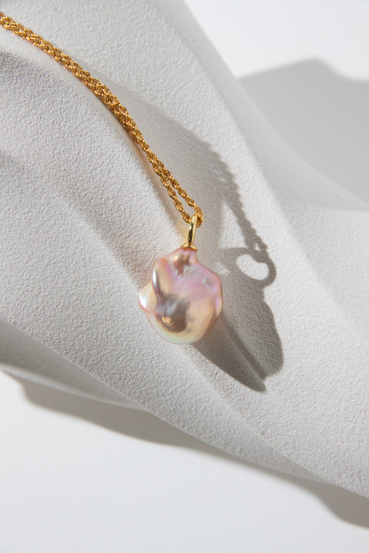 Golden magical peach- flawless unique excellent level baroque pearl necklace set.