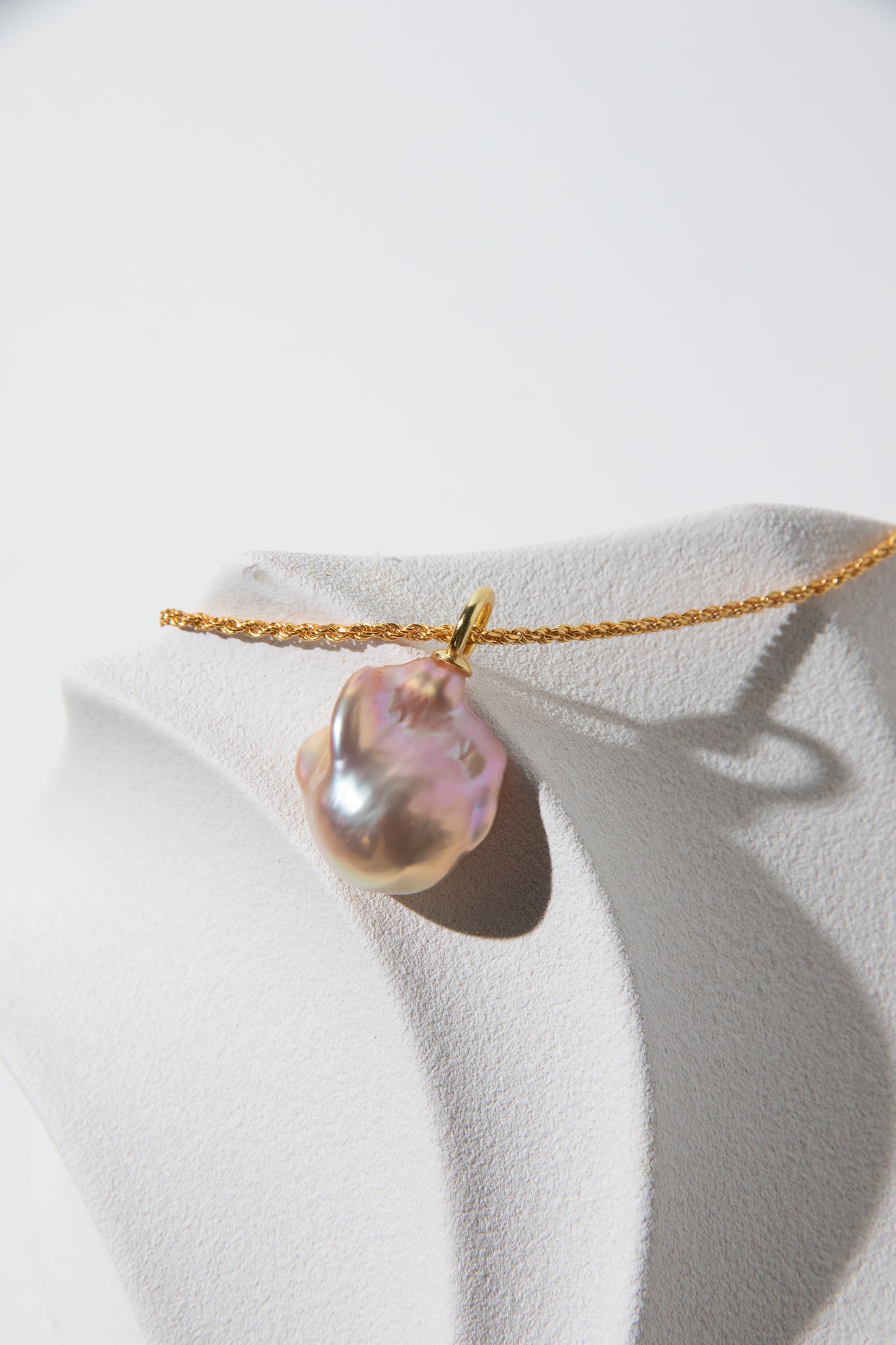 Golden magical peach- flawless unique excellent level baroque pearl necklace set.