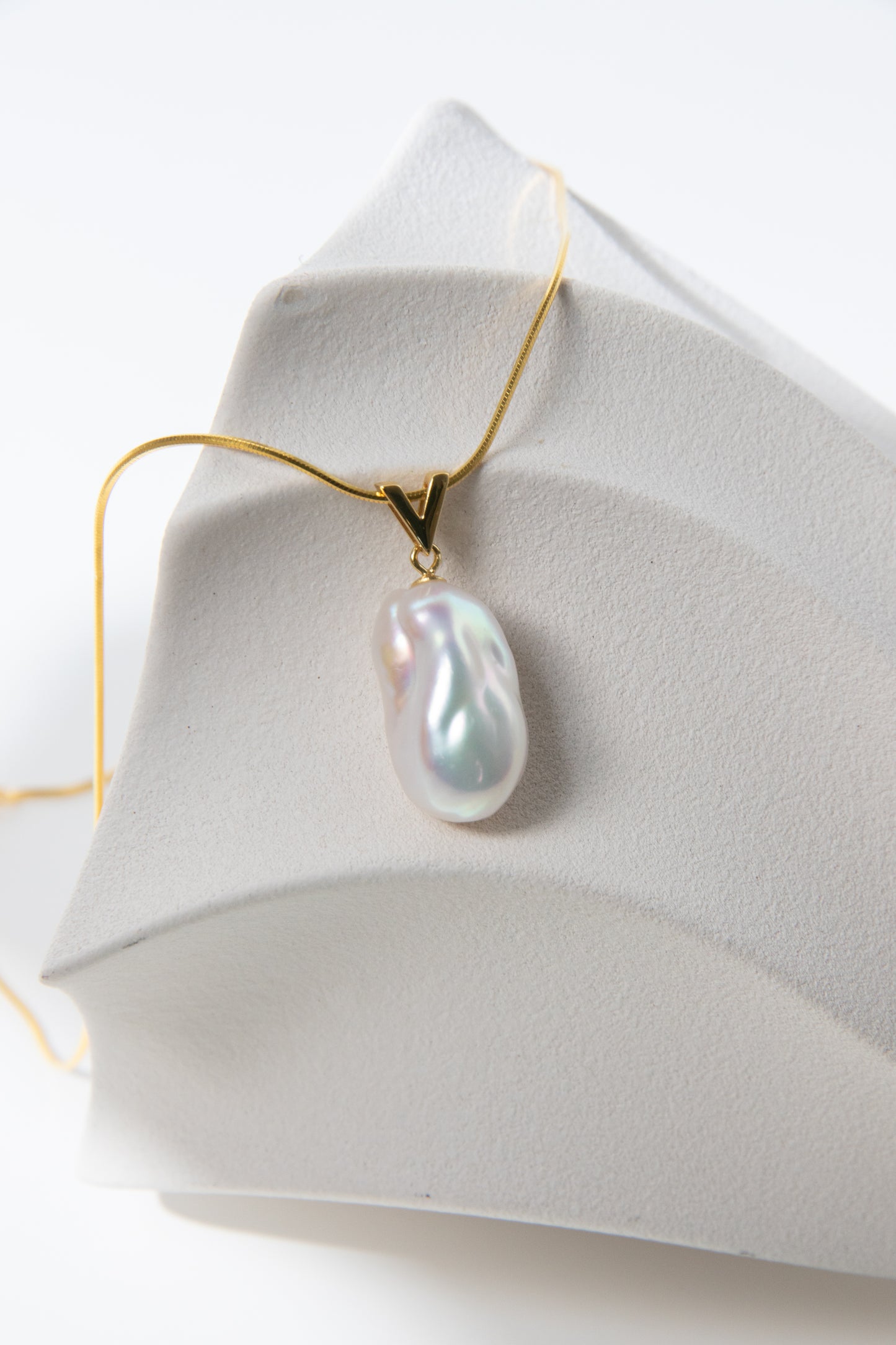Top excellent level shiny standard white medium sized baroque pearl necklace-Nr.1