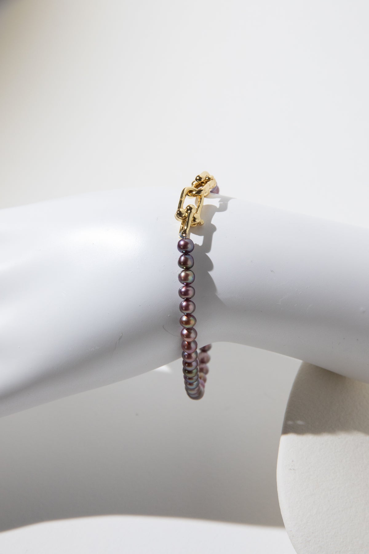 small brown purple color seedless round pearls bracelet