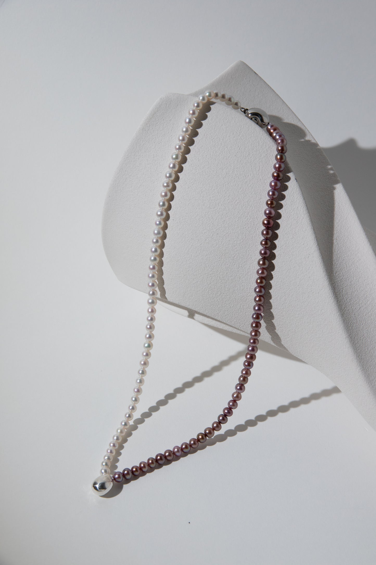 Yin-Yang balanced mini pearl necklace