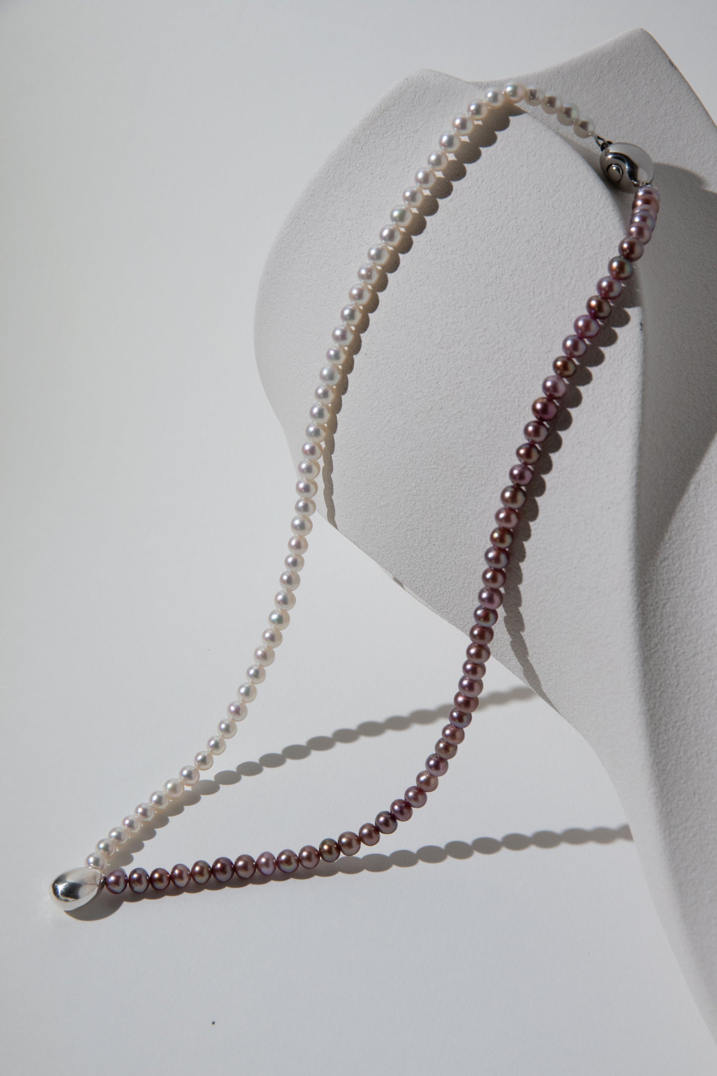 Yin-Yang balanced mini pearl necklace