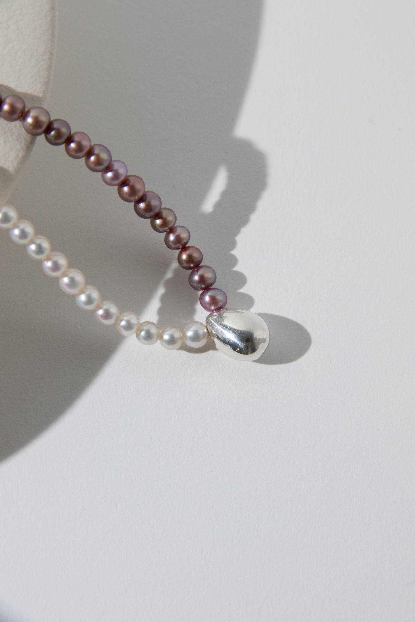 Yin-Yang balanced mini pearl necklace