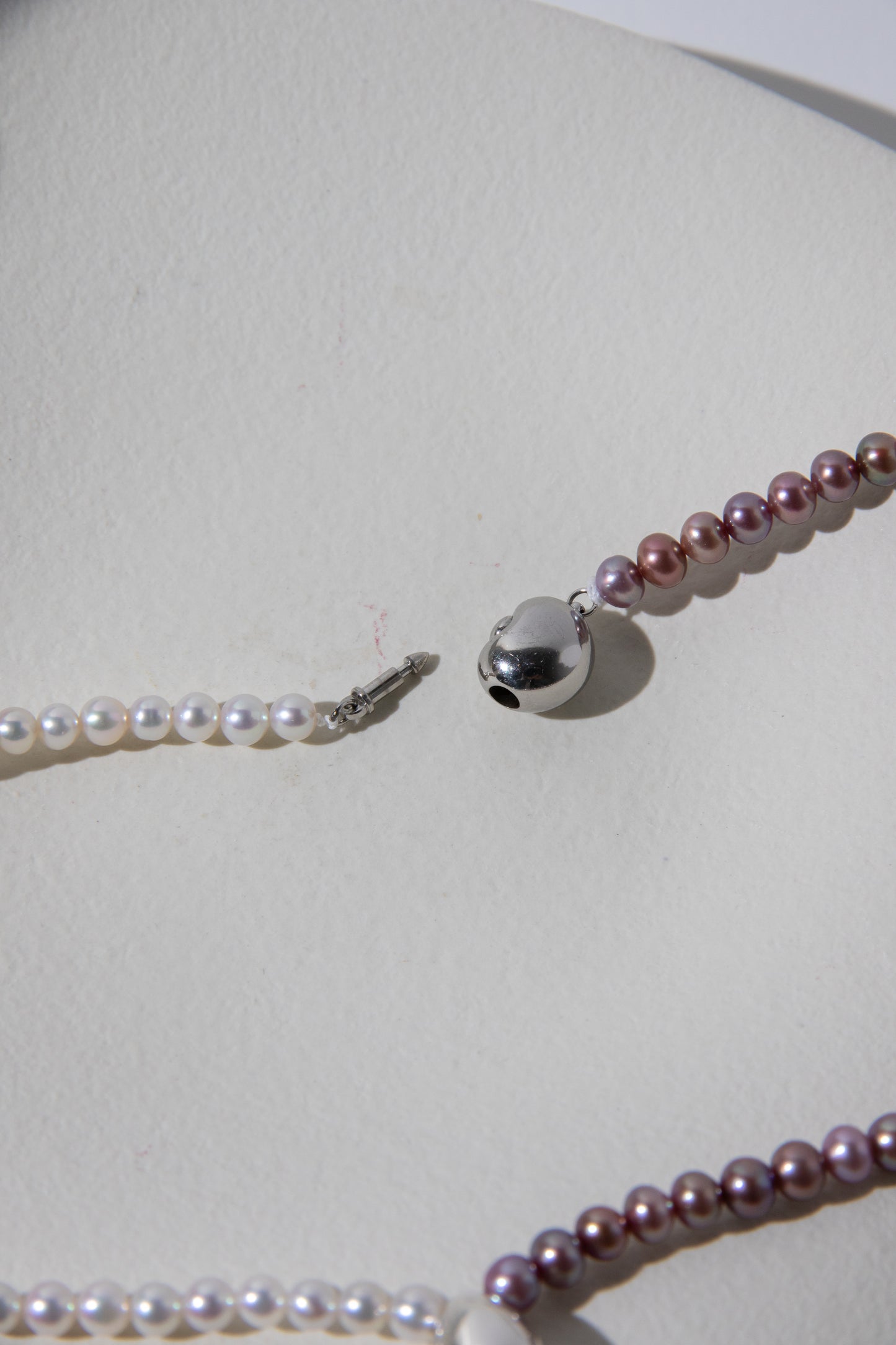 Yin-Yang balanced mini pearl necklace
