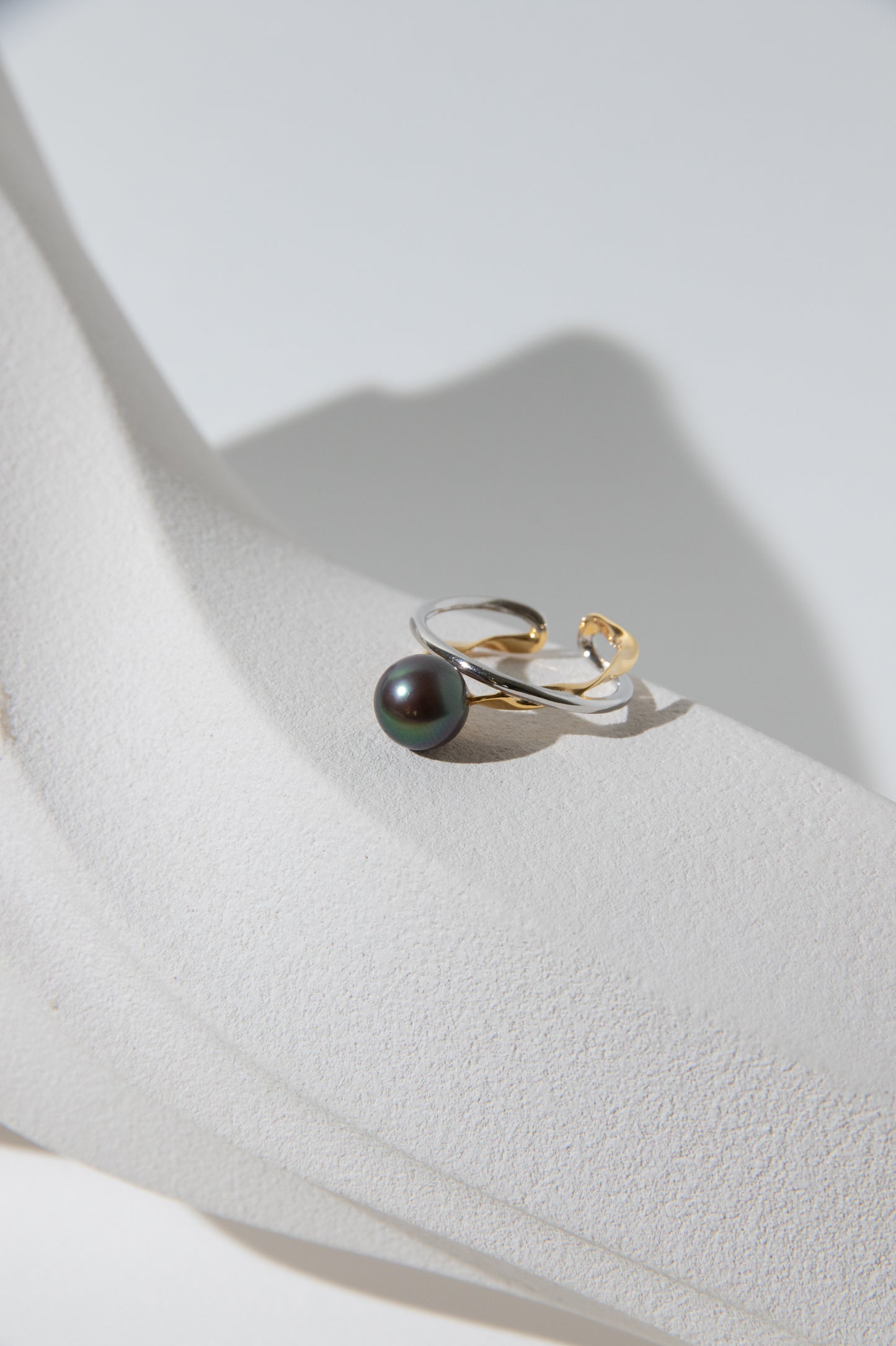 Silver Golden mixed- round pearl rings