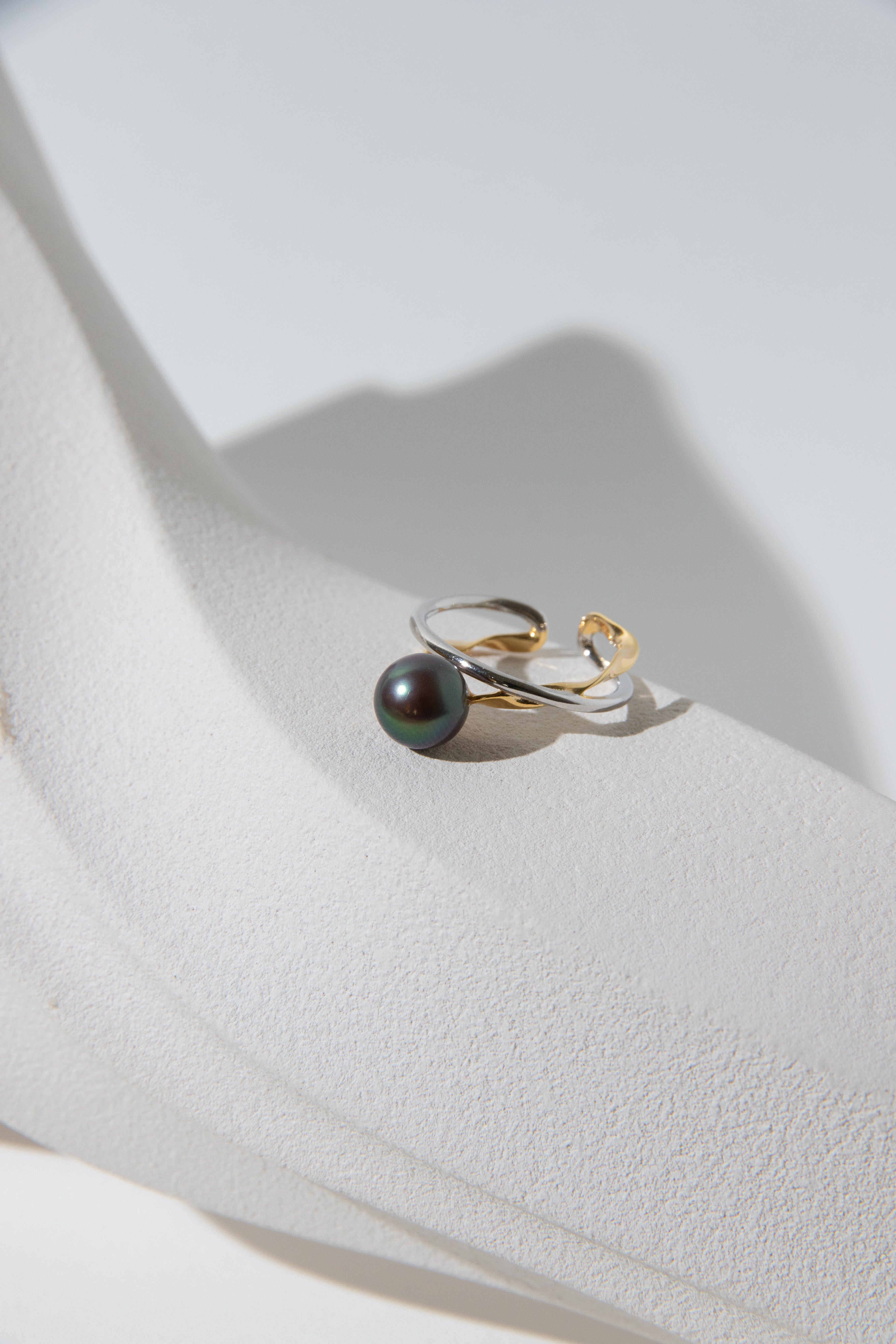 Silver Golden mixed- round pearl rings