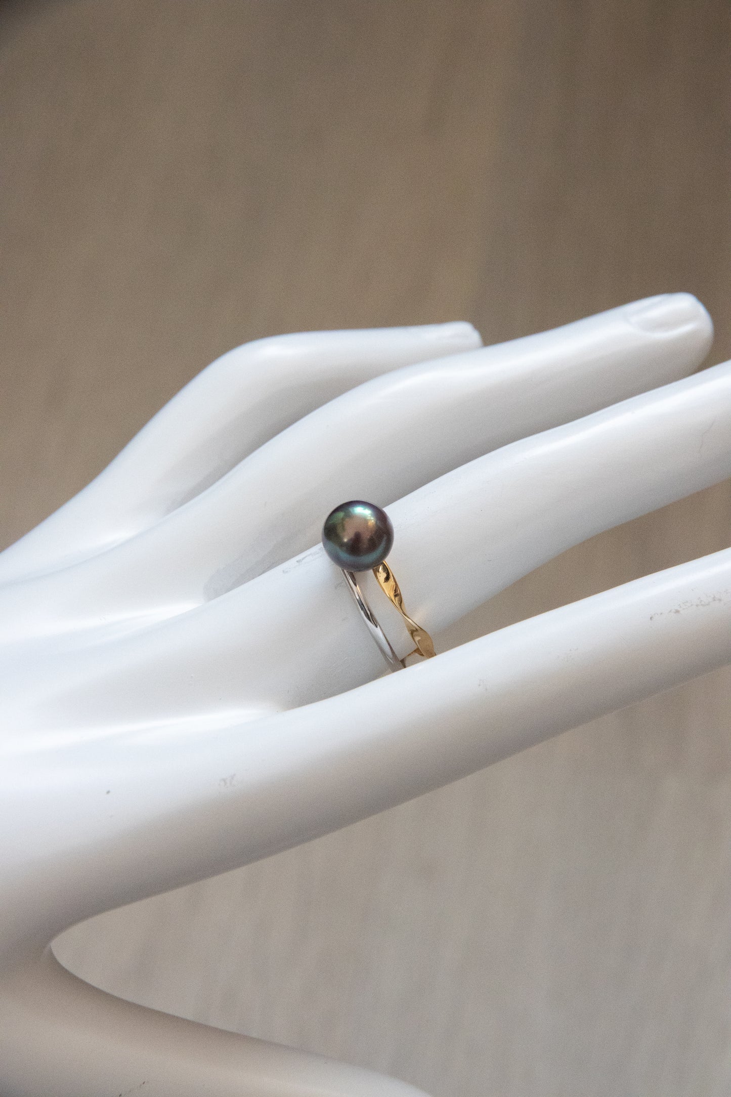 Silver Golden mixed- round pearl rings