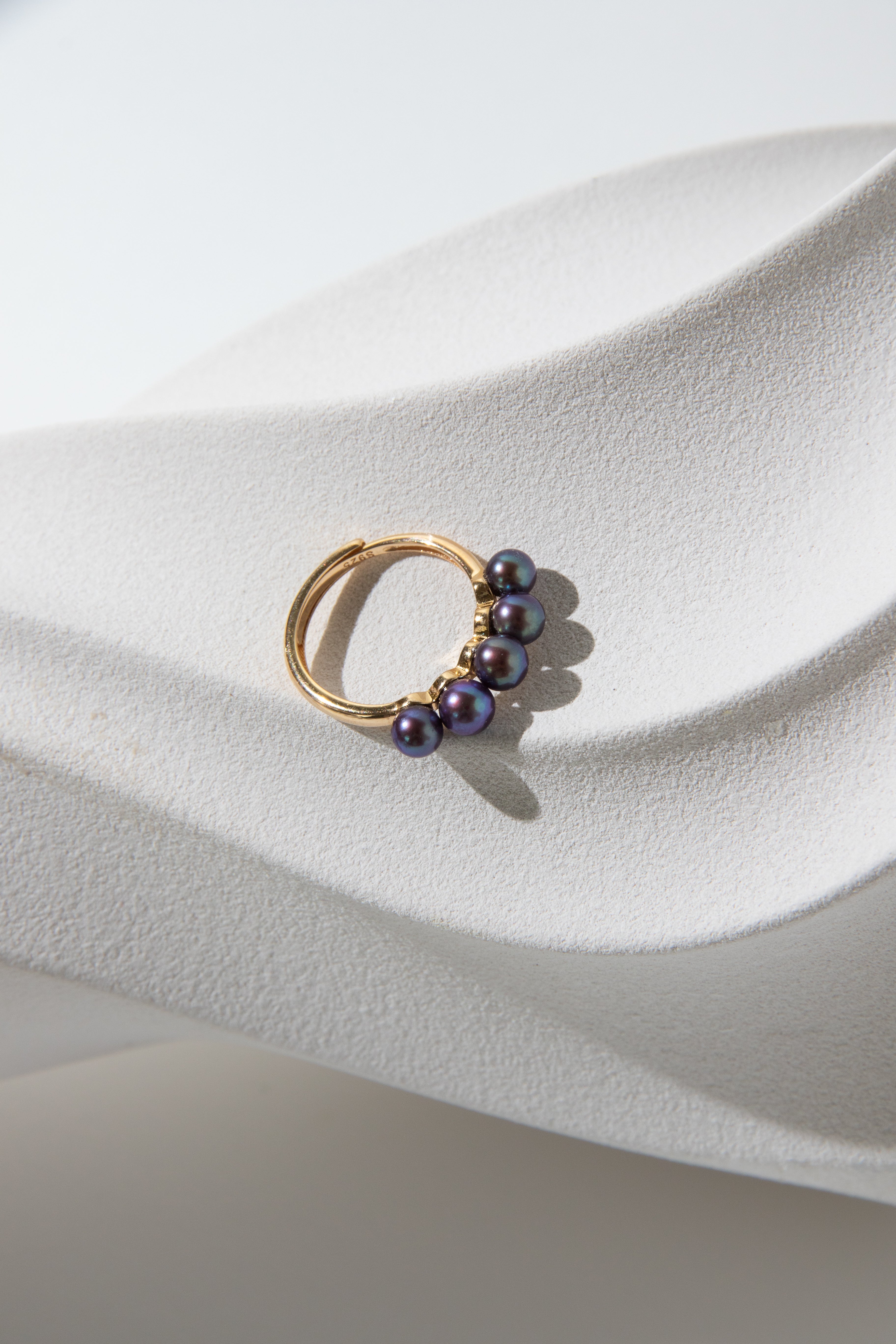excellent level natural deep blue purple small round pearl ring