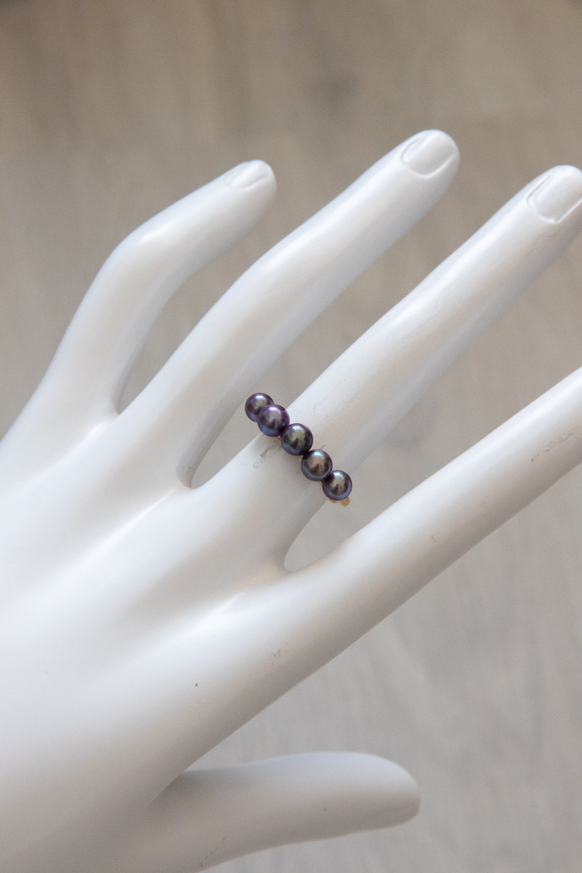 excellent level natural deep blue purple small round pearl ring