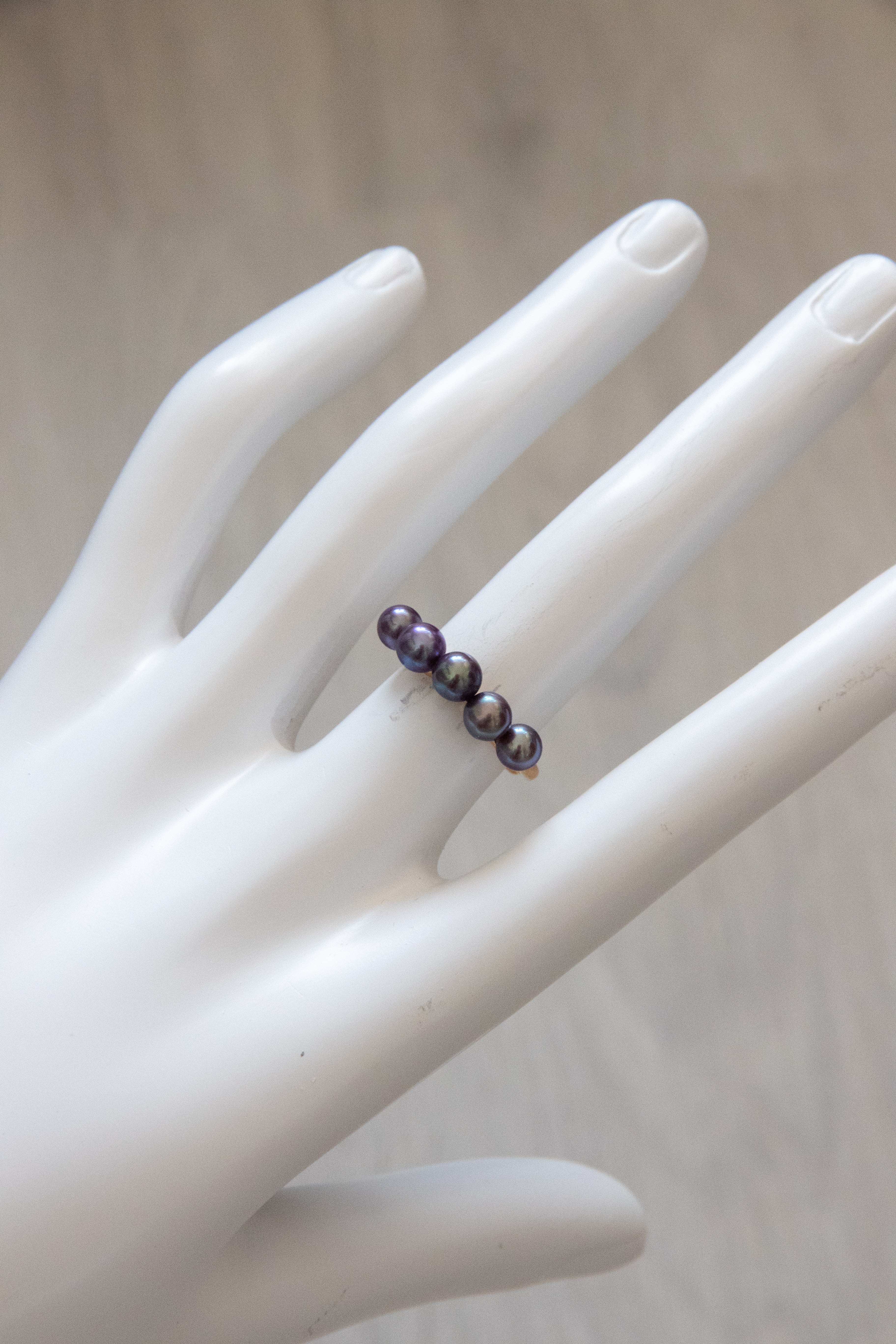 excellent level natural deep blue purple small round pearl ring