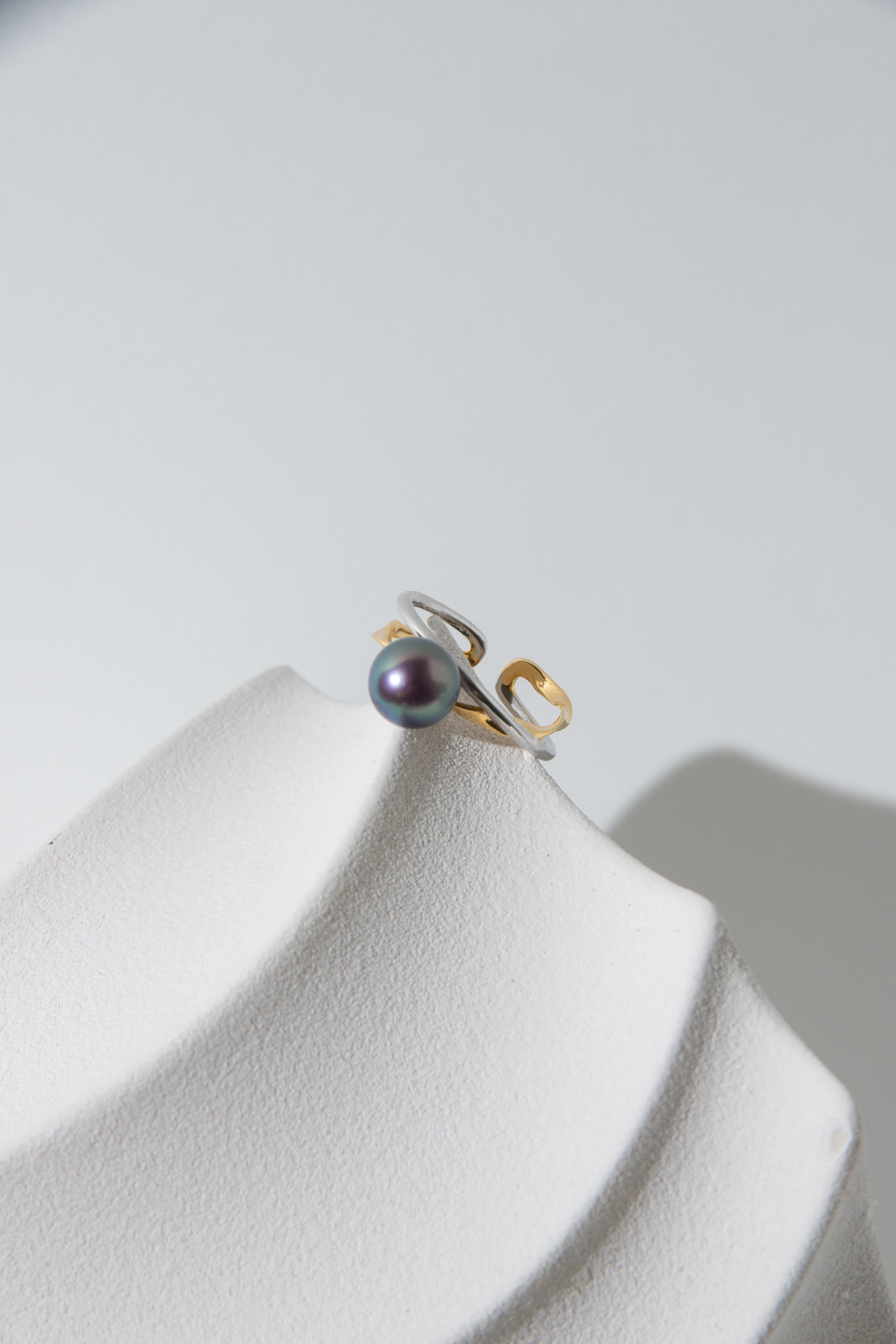 Silver Golden mixed- round pearl rings