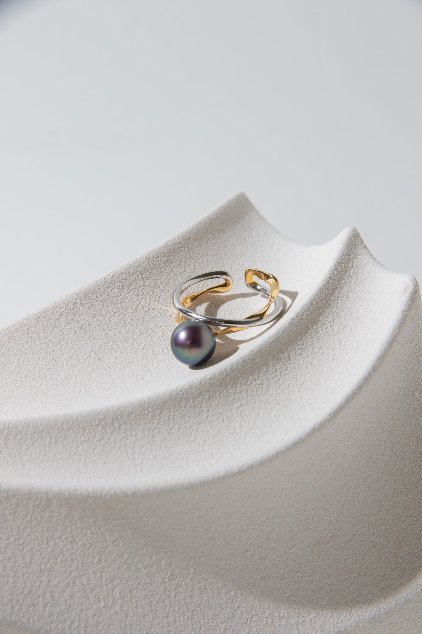 Silver Golden mixed- round pearl rings