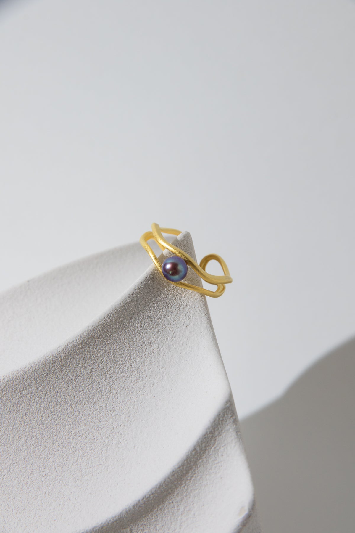 mini small round pearl ring in matte gold plated silver ring