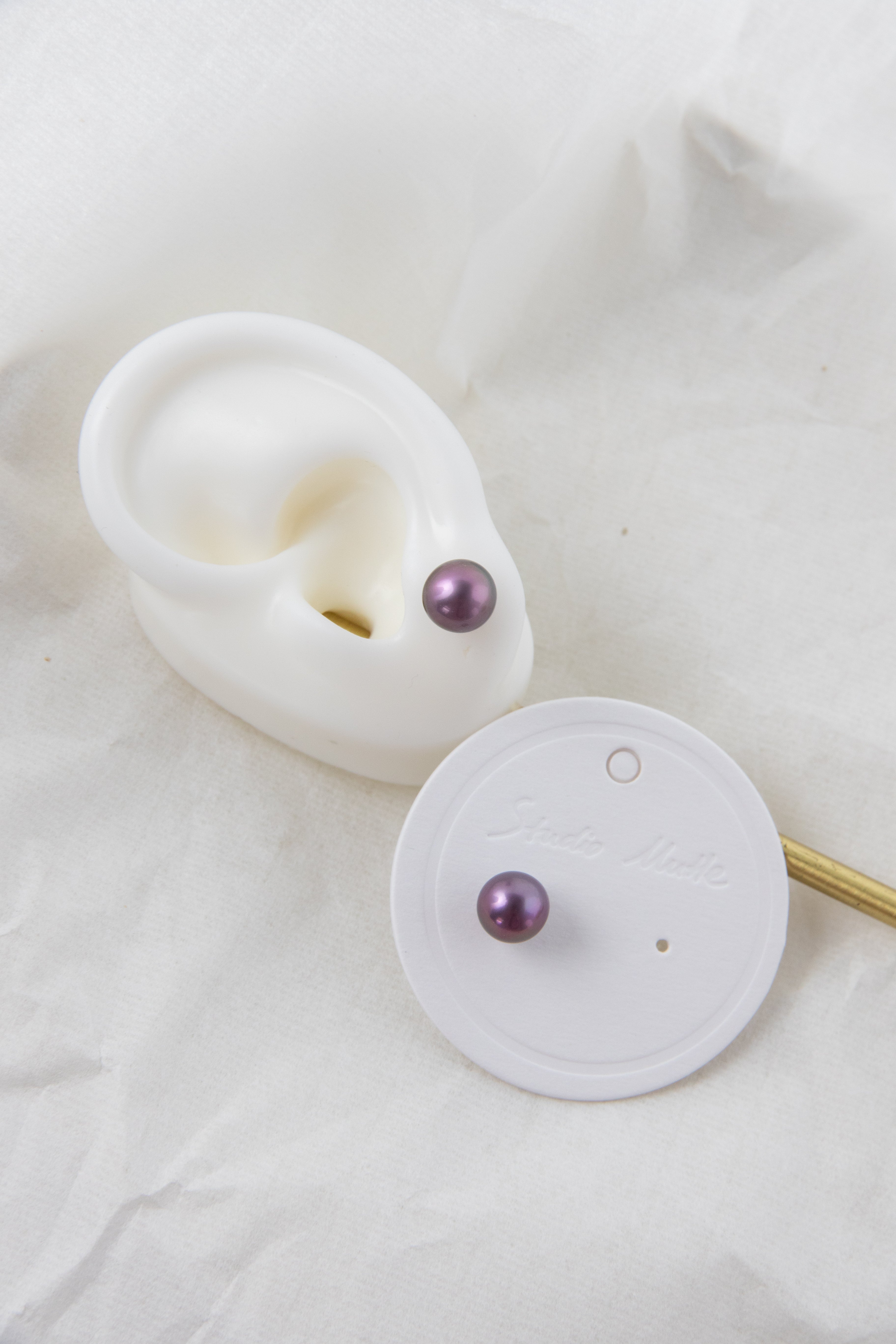 Natural purple round pearl ear studs-excellent level-NR.1