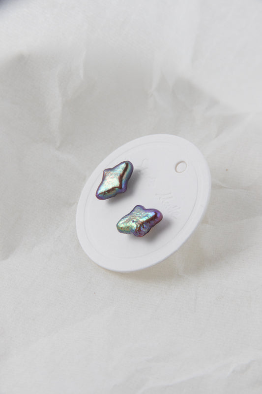 Polar star shaped vivid aurora purple colored pearl studs-NR.1