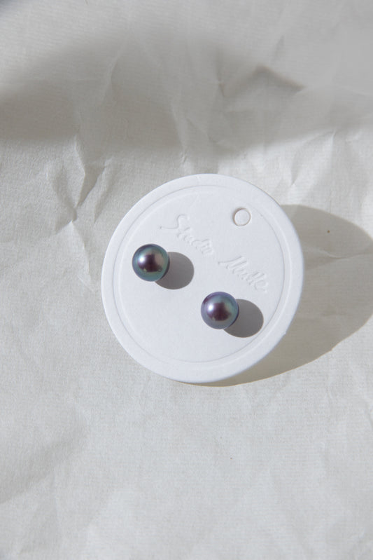 Blue-purple round pearl studs-Nr.4