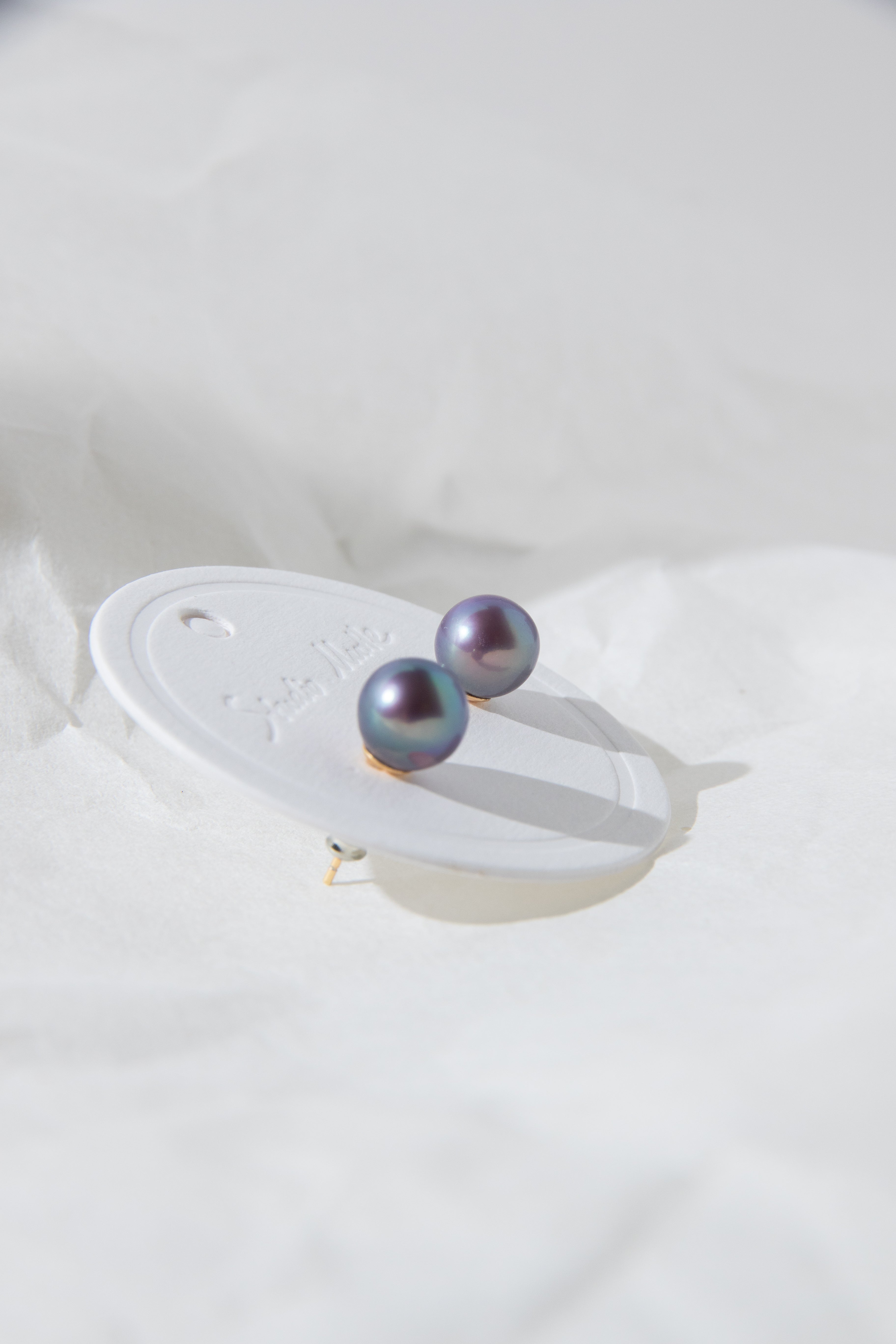 Blue-purple round pearl studs-Nr.4