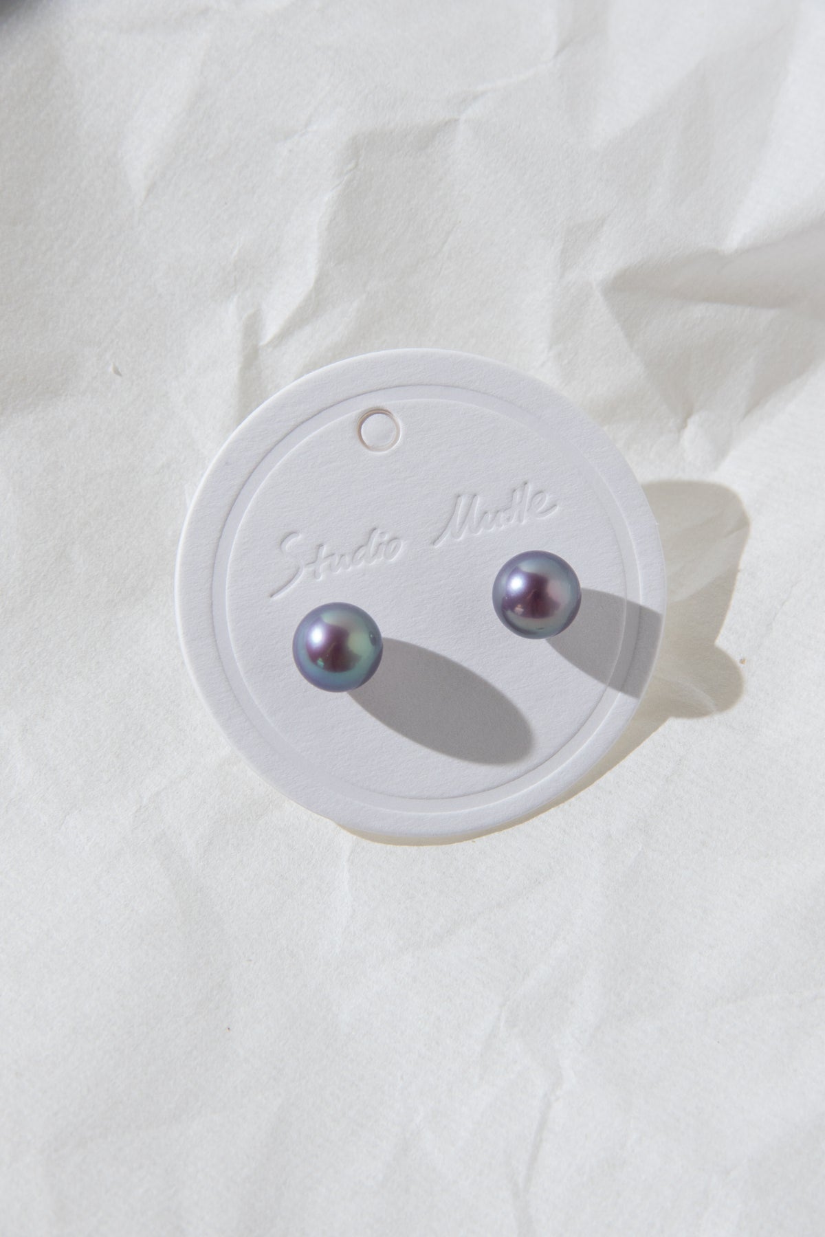 Natural blue hue round pearl studs- excellent level-Nr.2