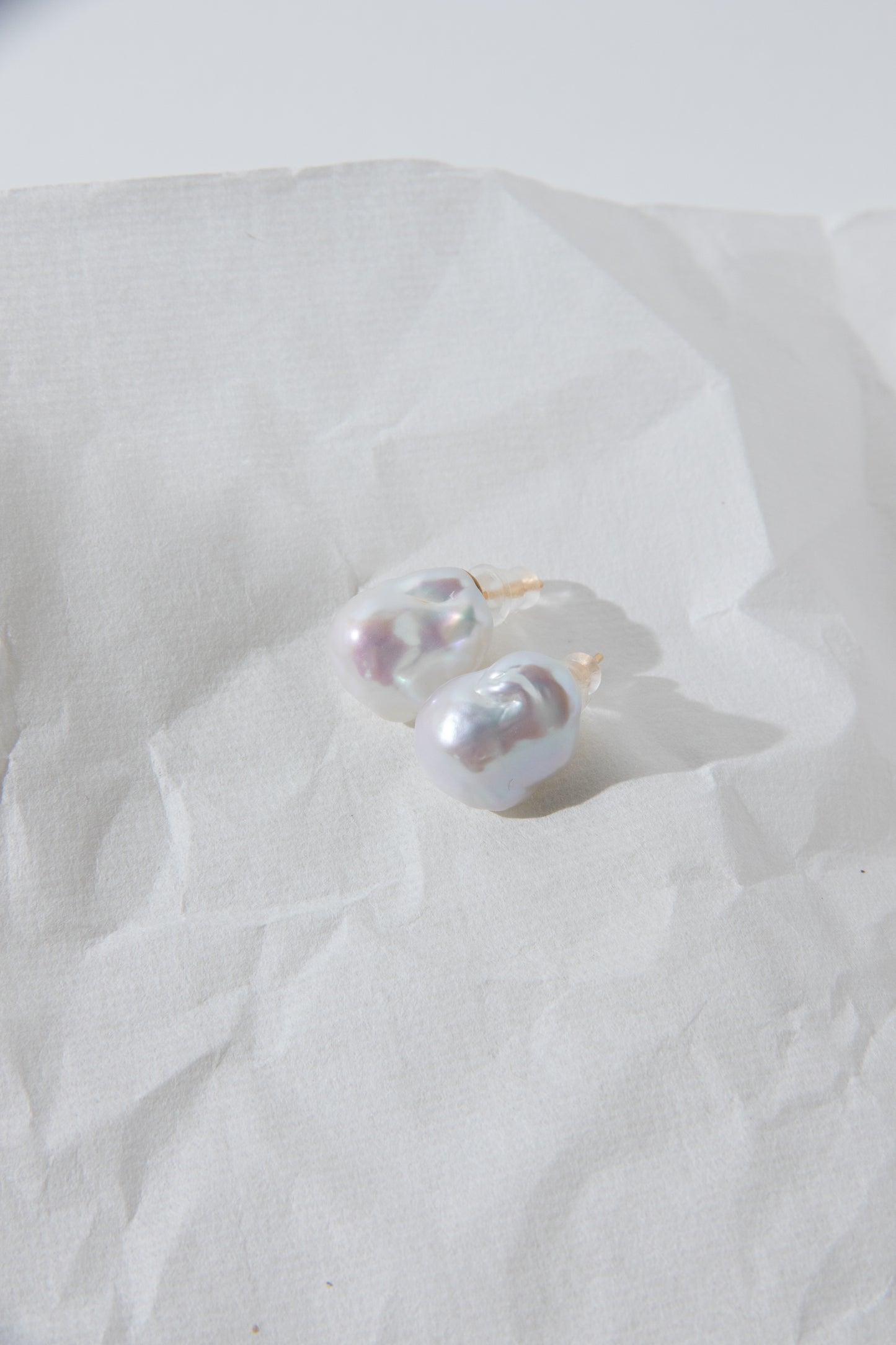Super mini standard white baroque pearl ear studs-excellent level-NR.1