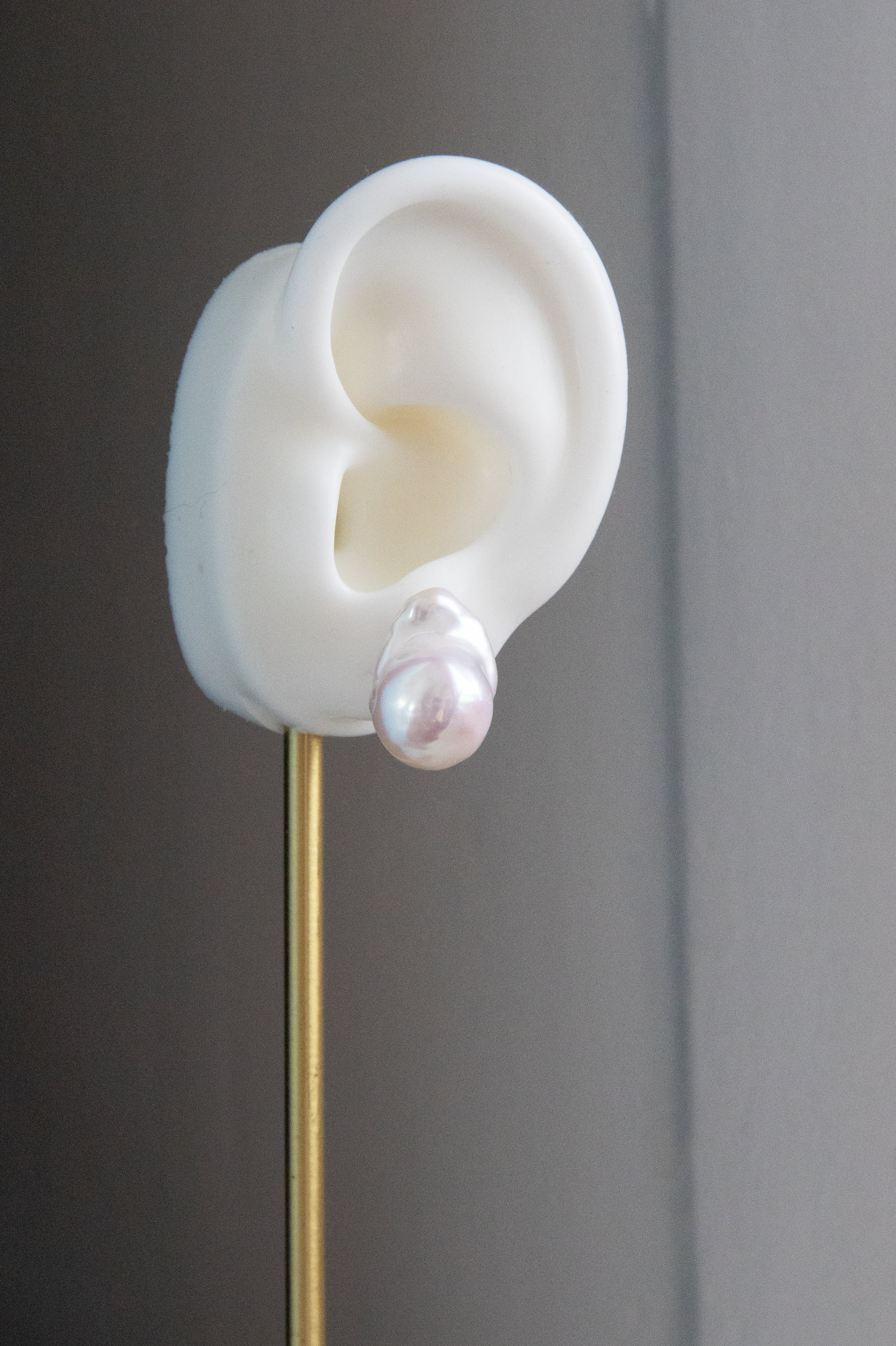 Standard white small baroque pearl ear studs-excellent level -Nr.3