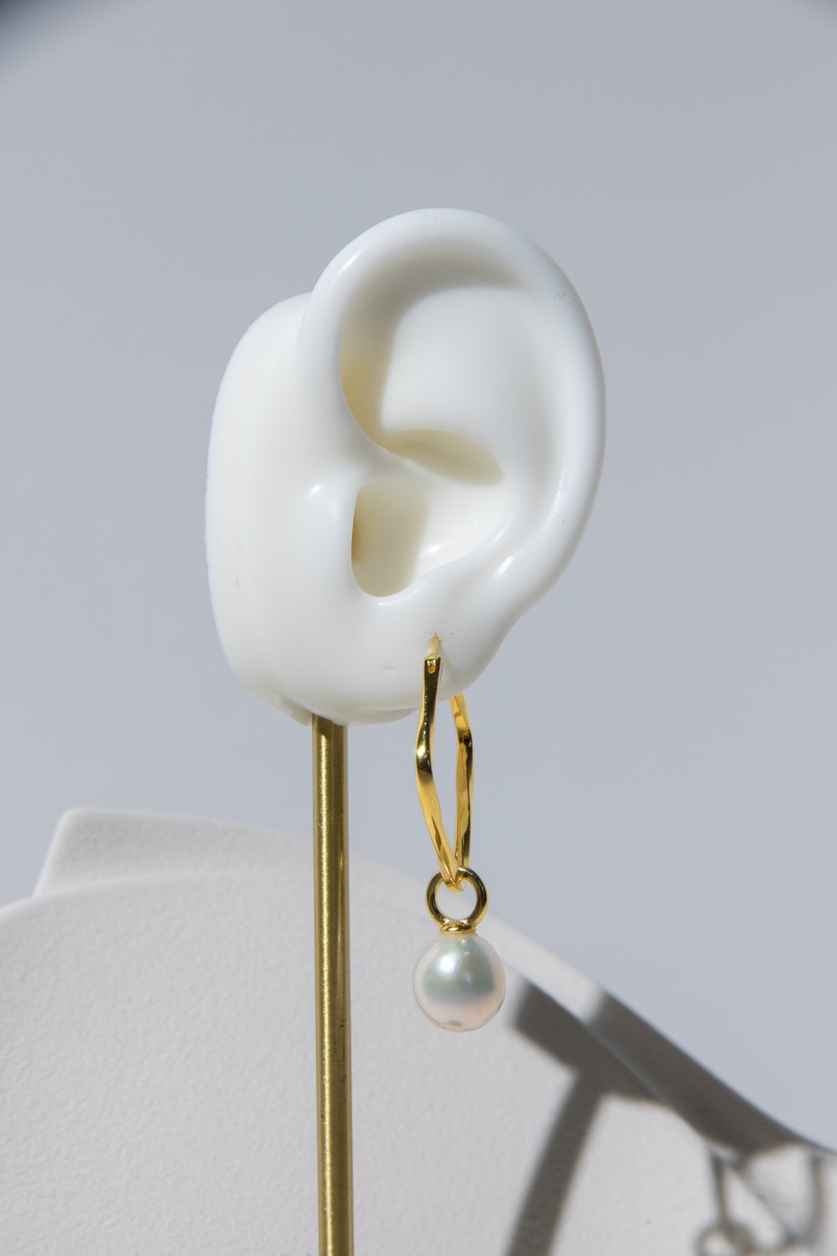 Detachable thick gold plated silver square earring with big drop pearl