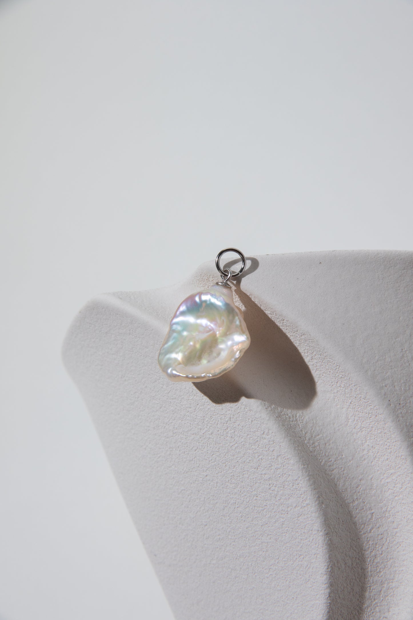 Entry level natural golden seedless petal pearl pendant Nr.2