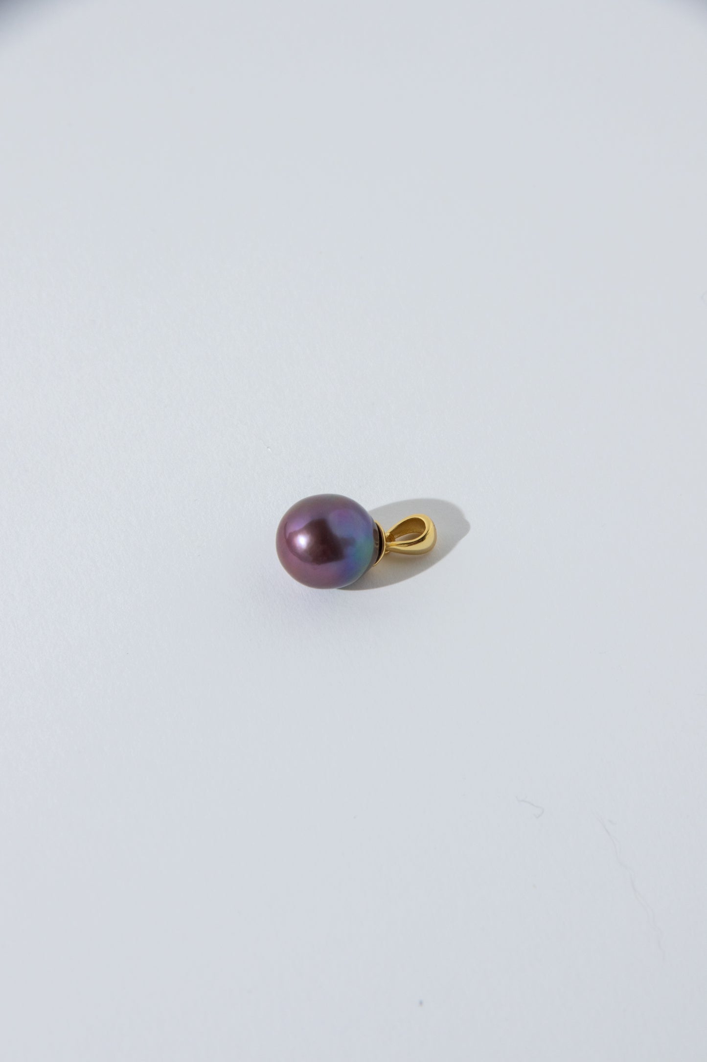 Deep purple drop pearl pendant