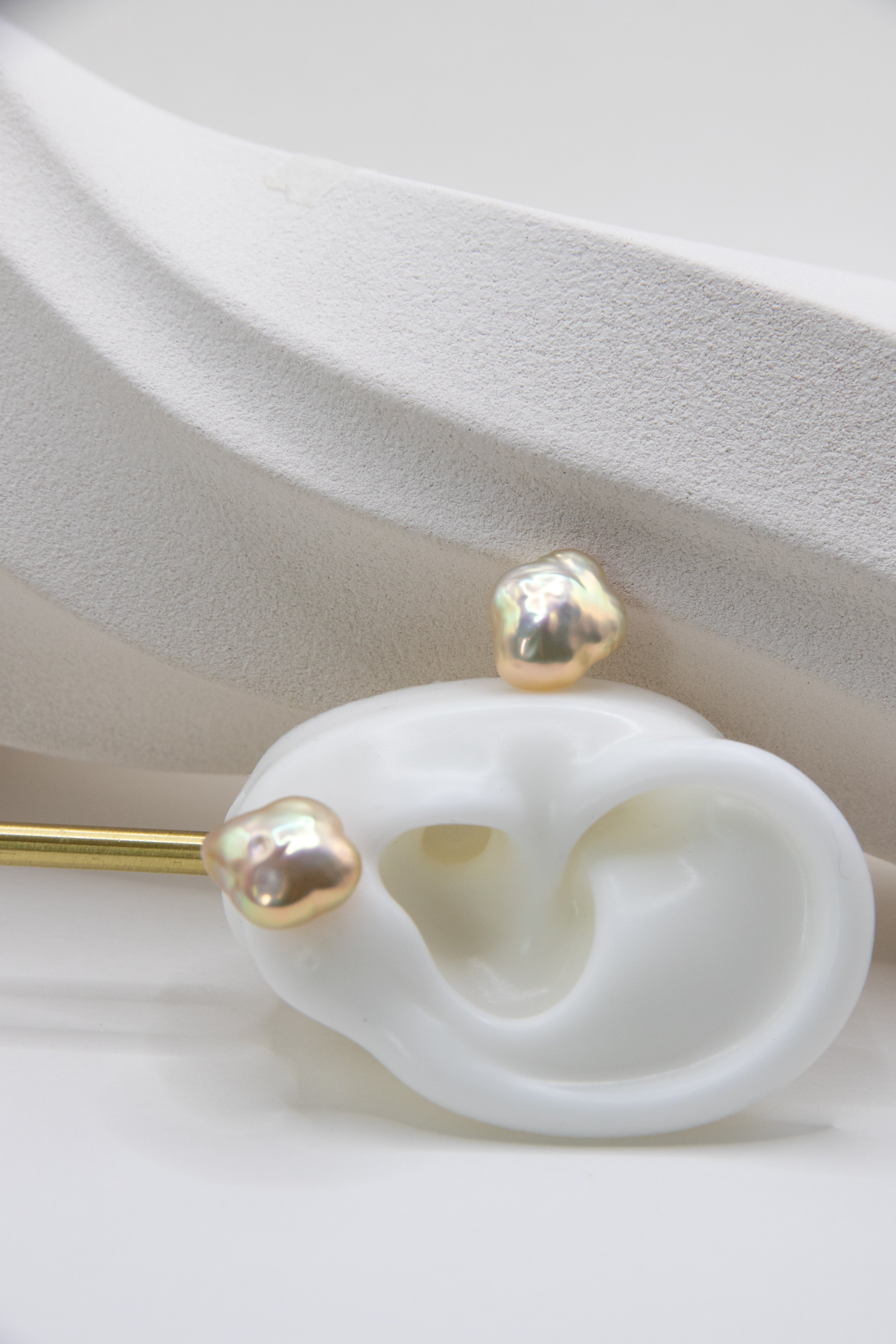 Excellent Level Translucent Crystal Golden Clover Ear Studs