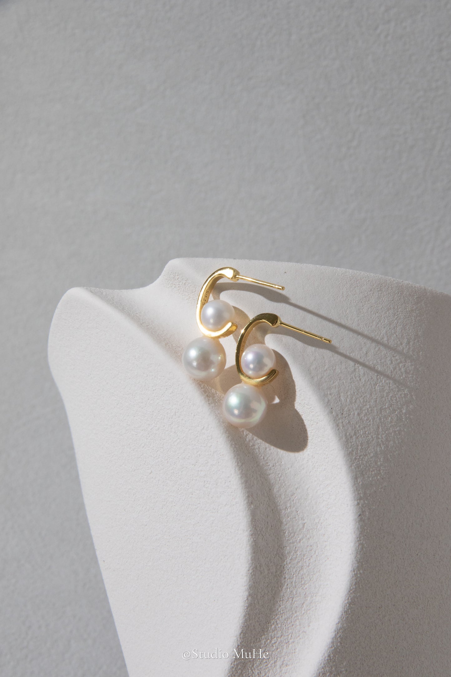 Daily snow-Simple ear studs with pearls