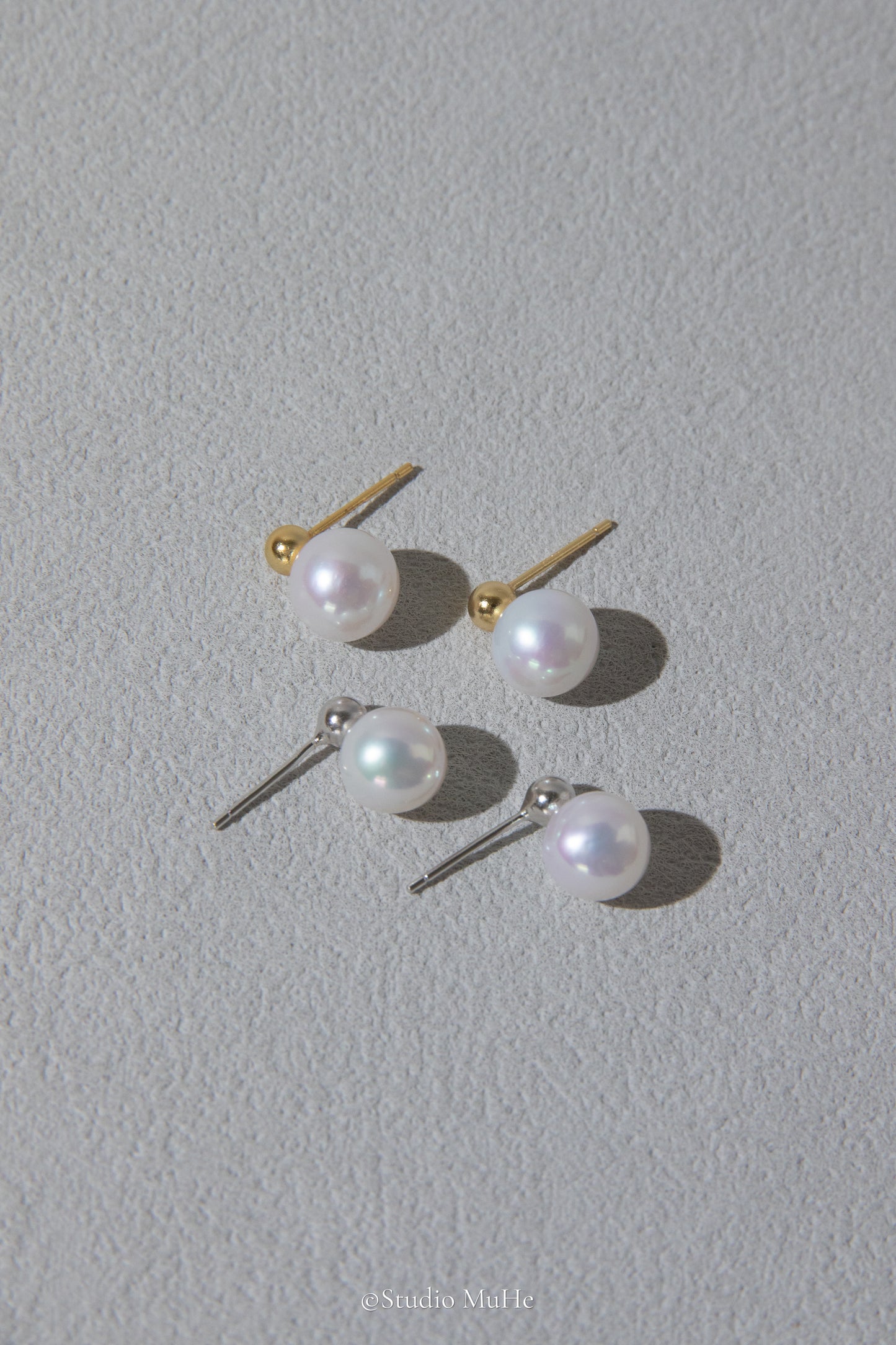 simple snow ball-daily ear studs