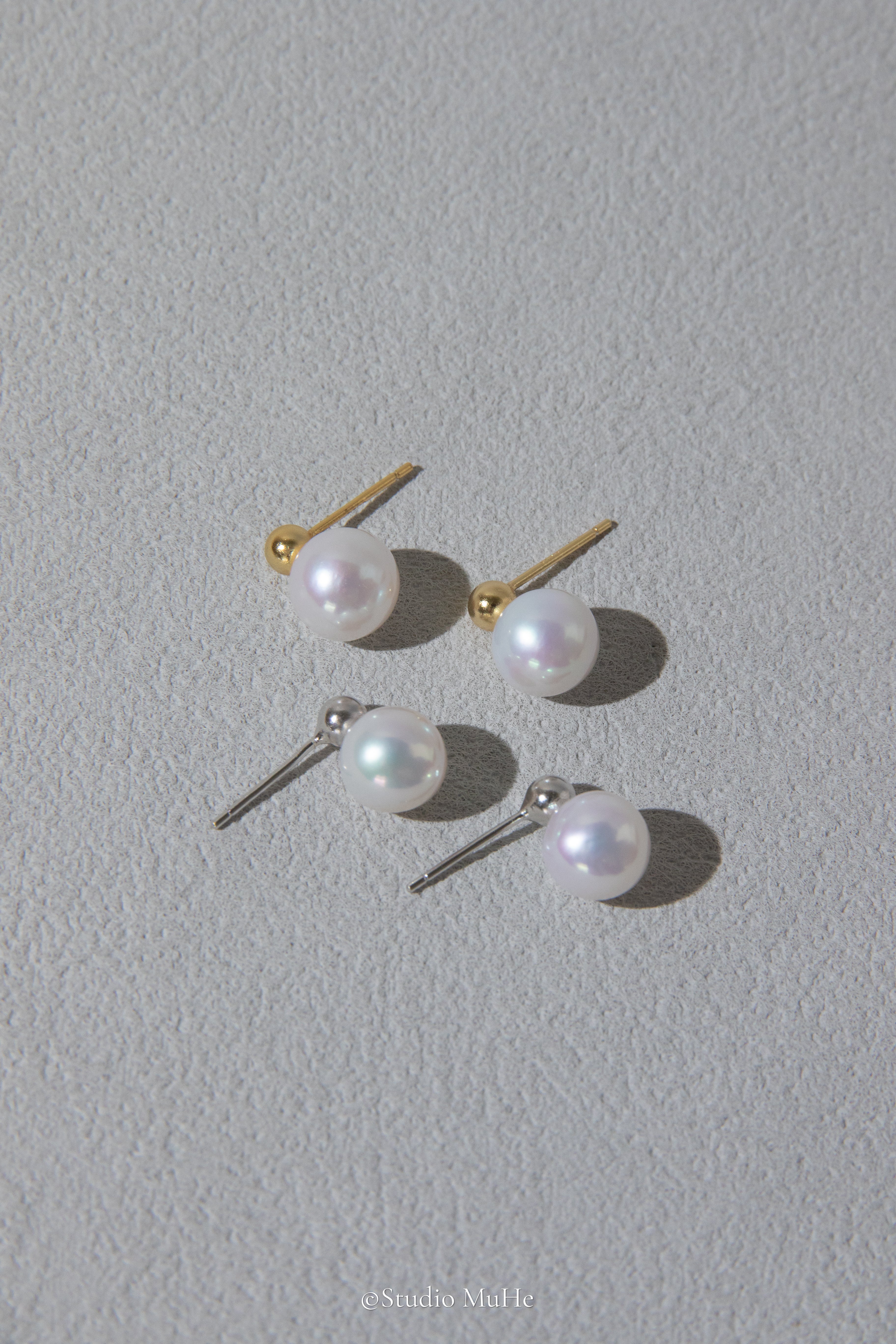 simple snow ball-daily ear studs