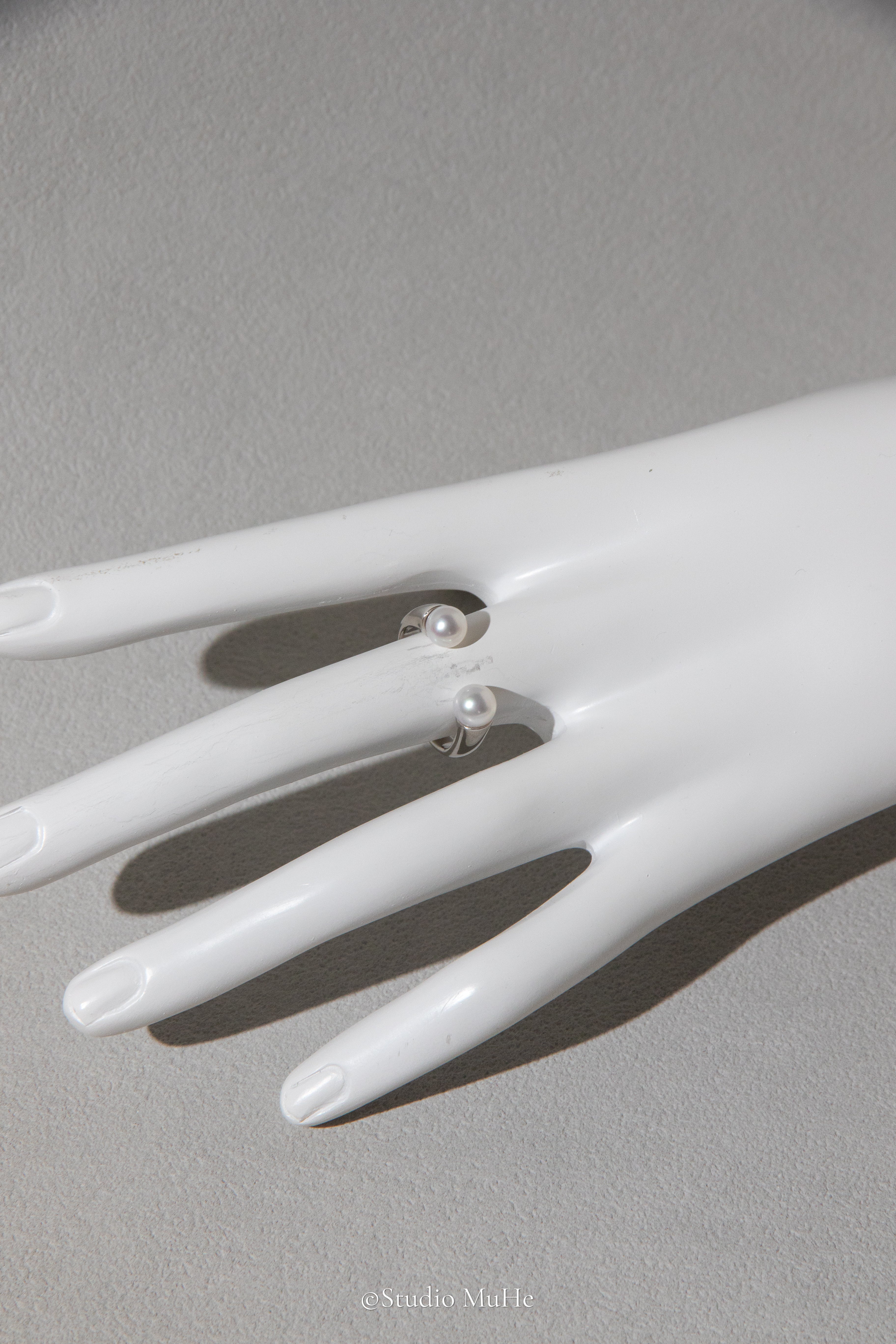 Daily classic double pearl ring