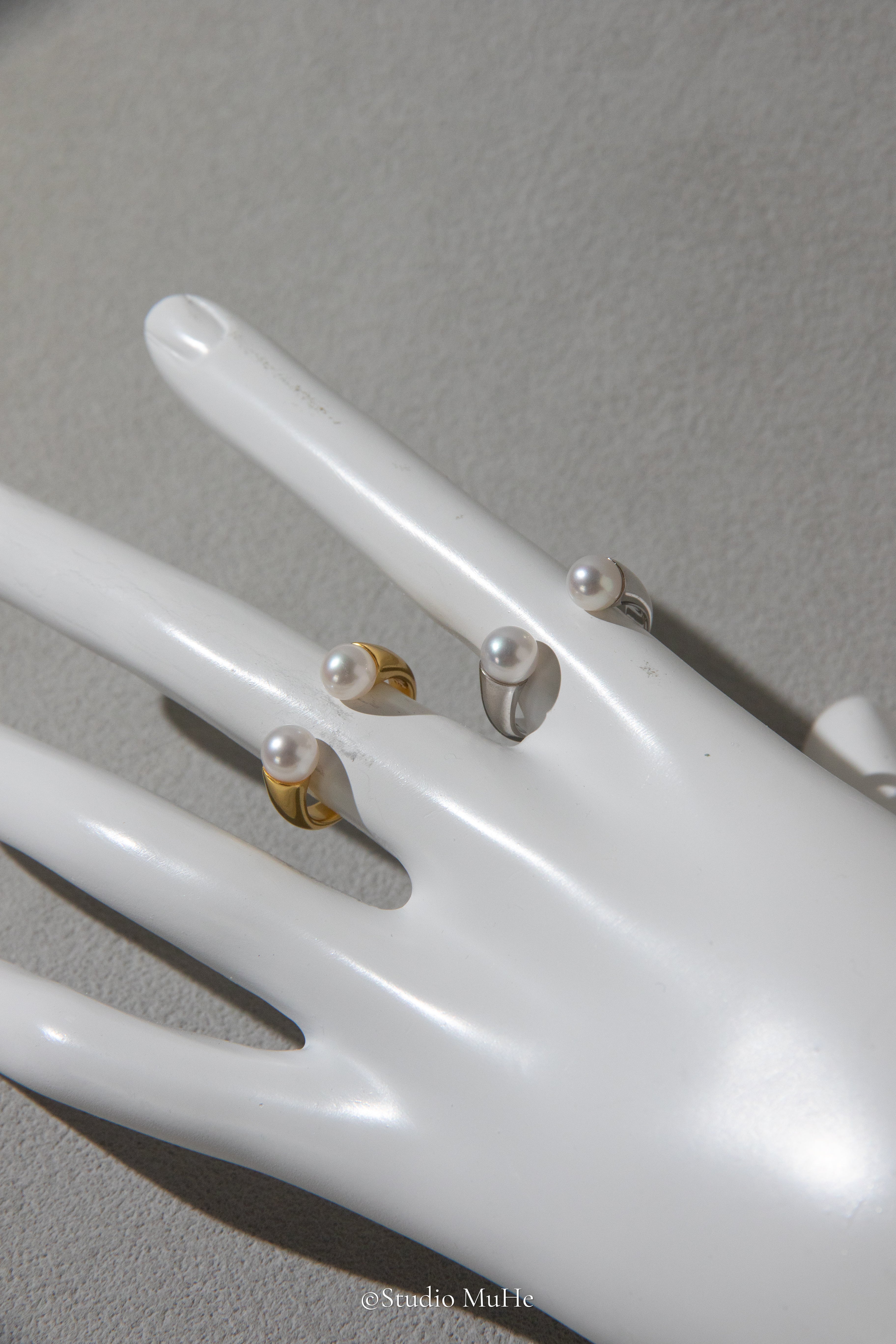 Daily classic double pearl ring