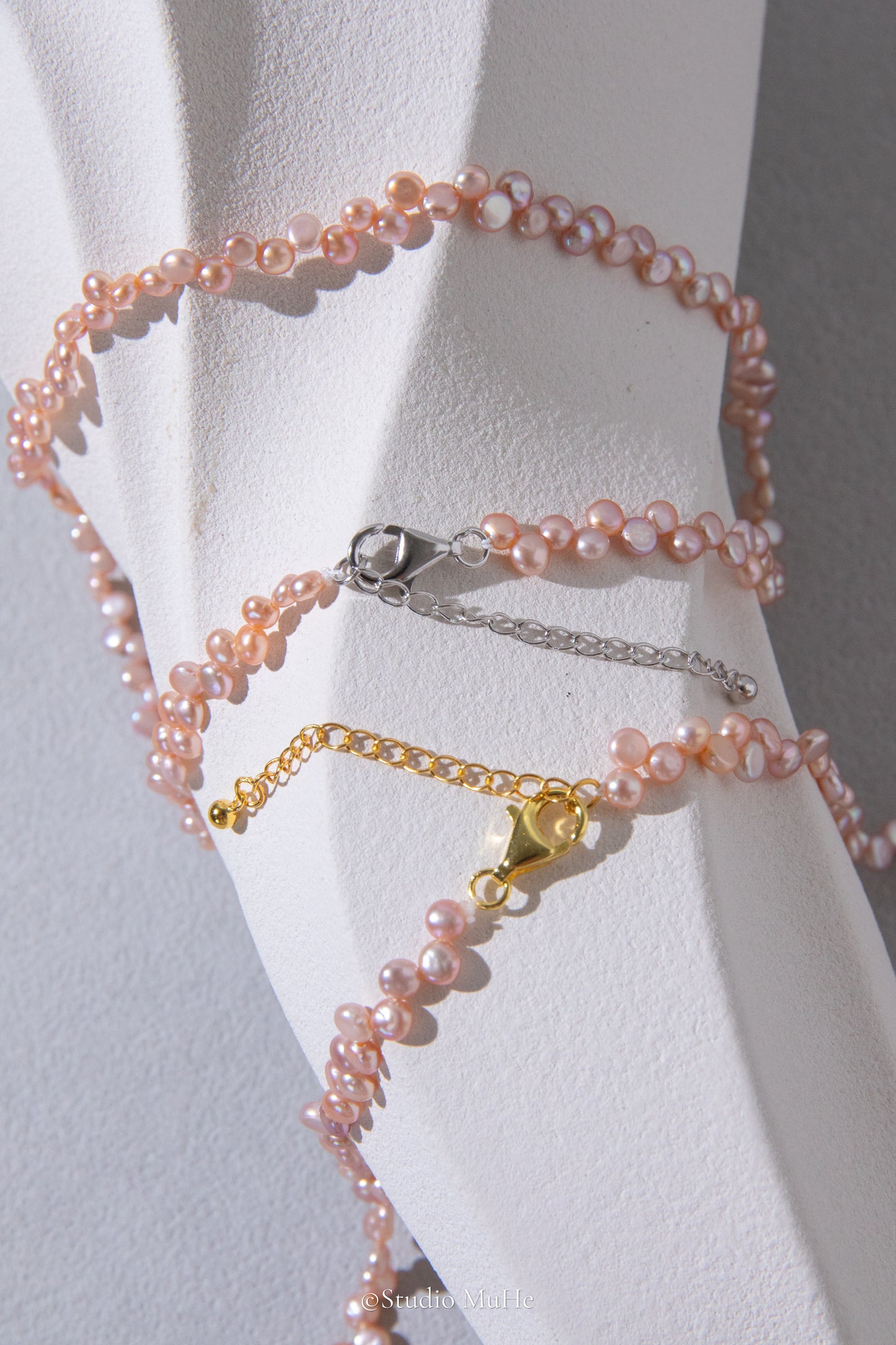 Floral peach- mini seedless flat round peach toned pink pearl necklace