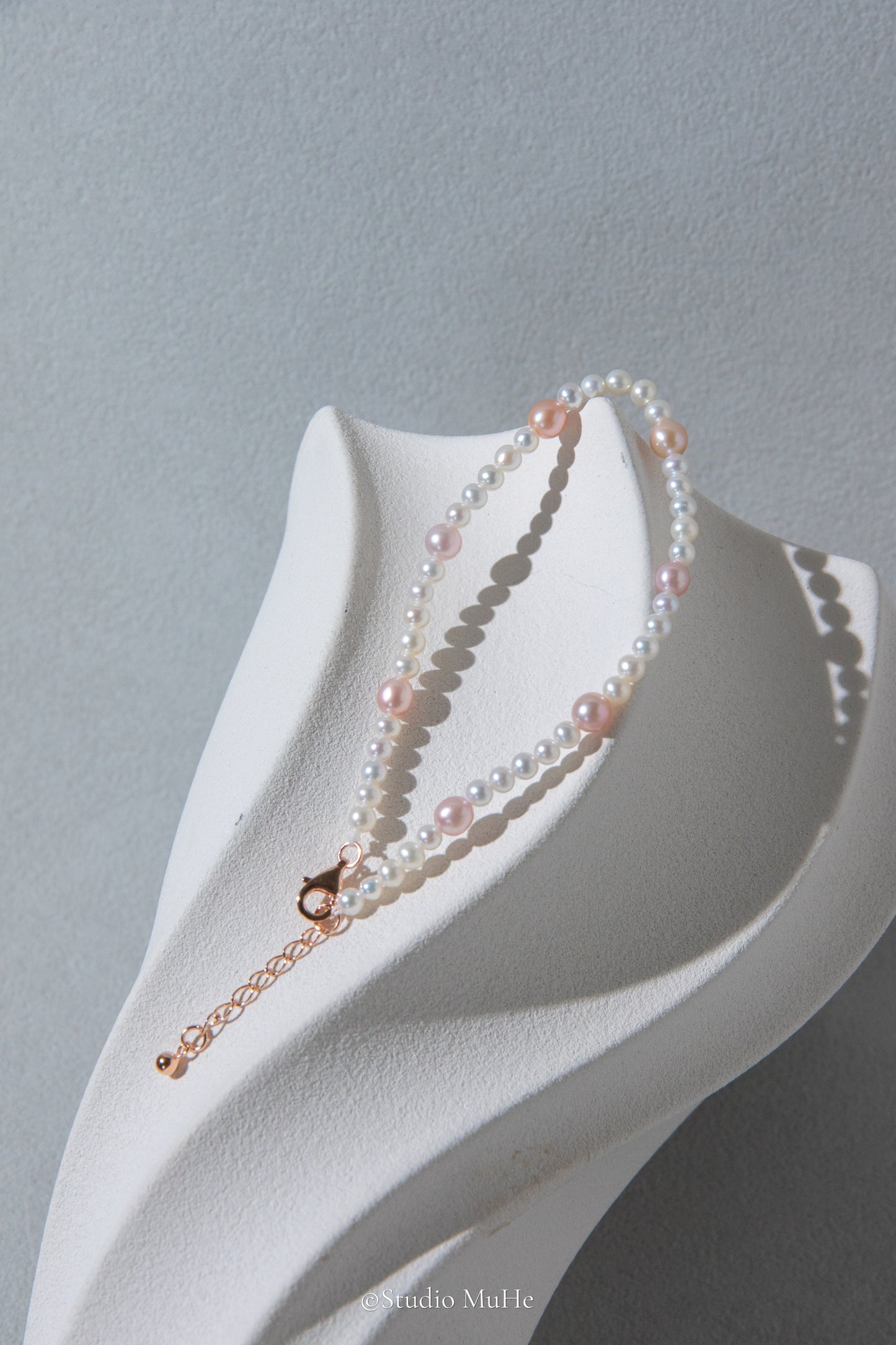 Summer flower rain-single layer mixed white and pink pearl bracelet
